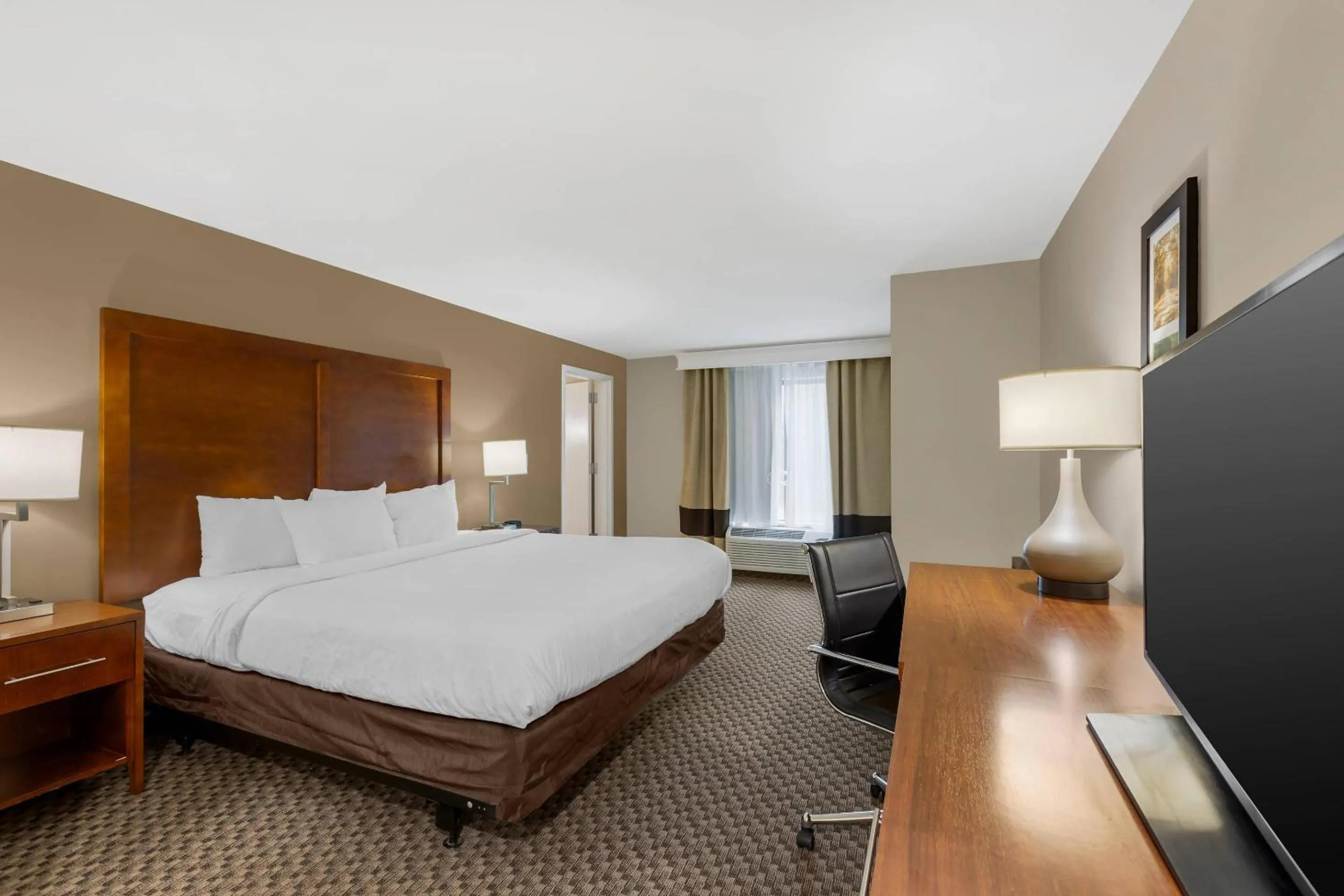 Bedroom, Bed in Comfort Inn & Suites Florence Center Area