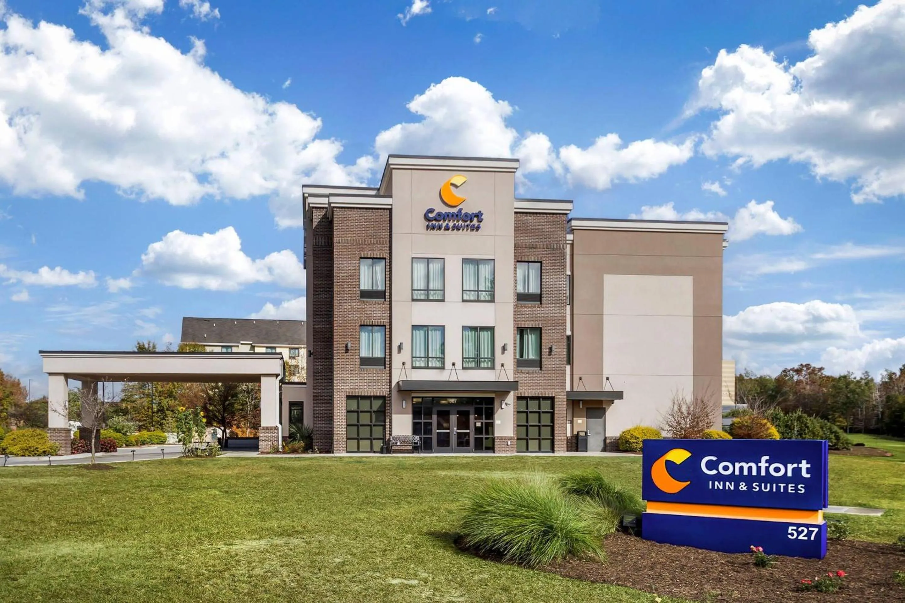 Property building in Comfort Inn & Suites Florence Center Area