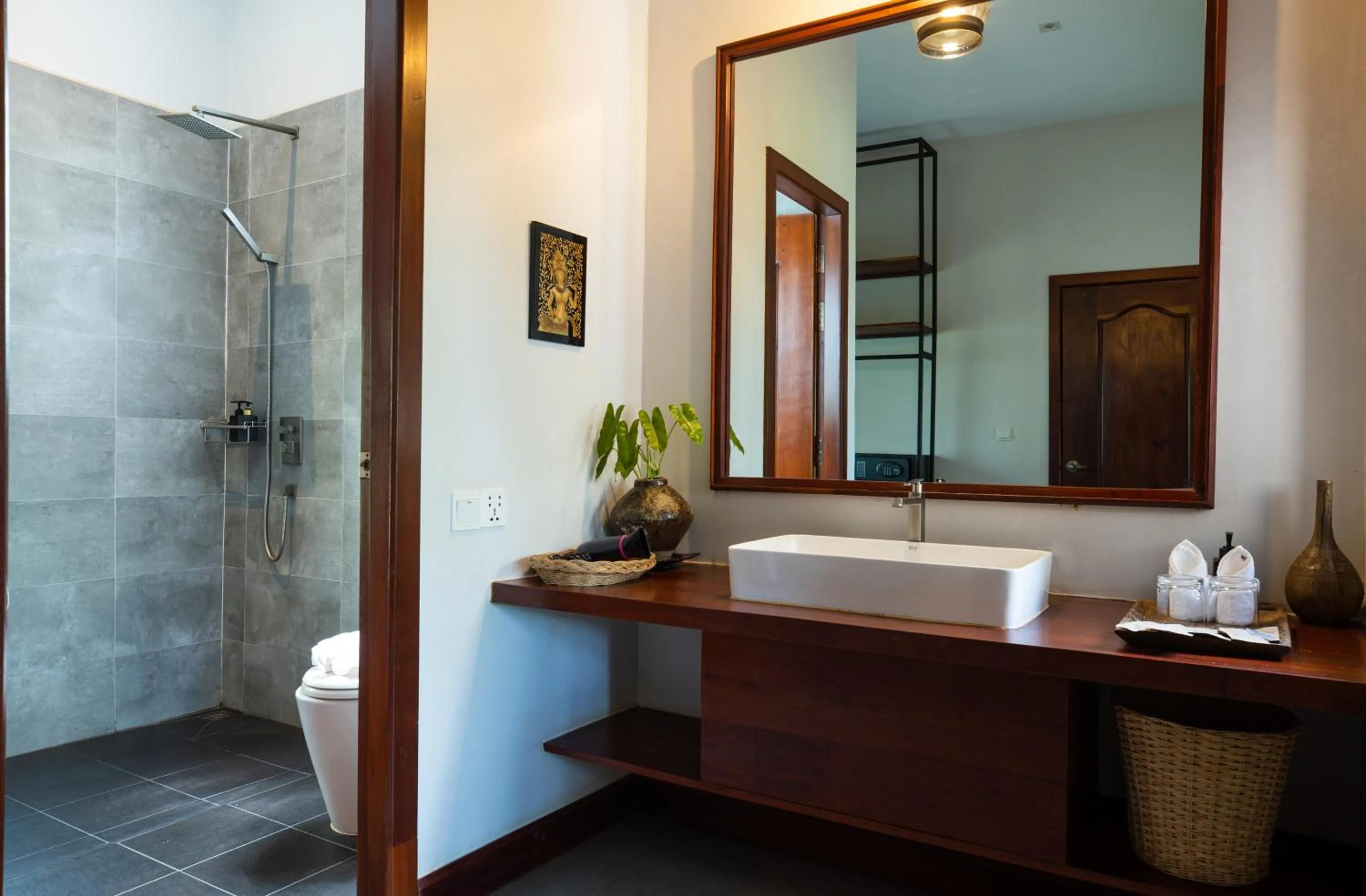 Bathroom in Golden Vishnu Villa