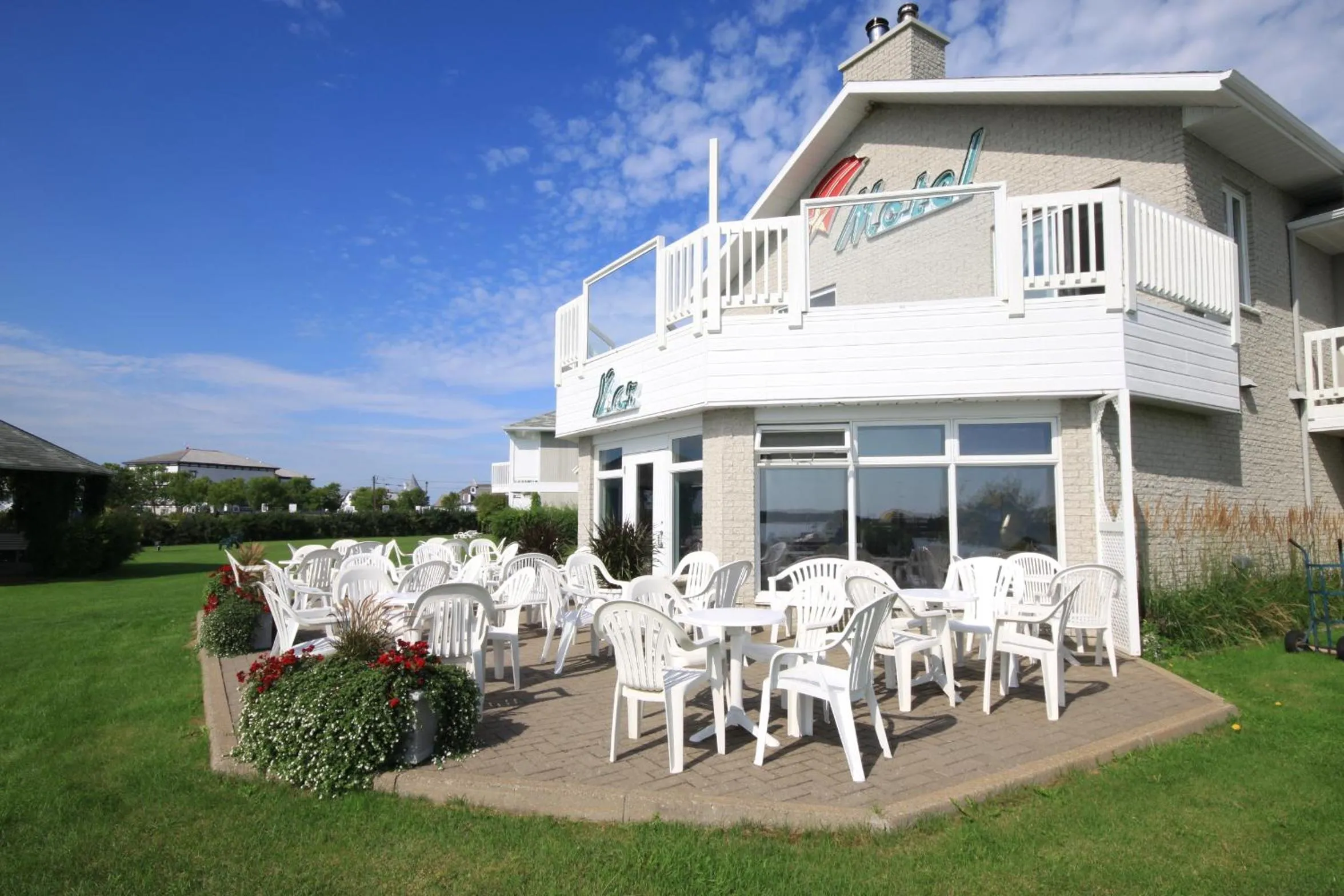 Property building in Motel Grand-Pré Inc