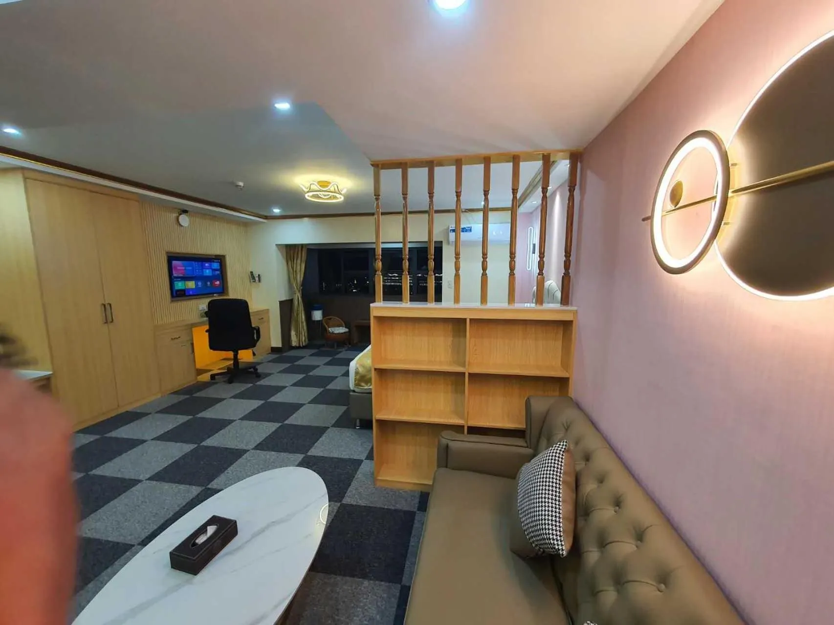 TV and multimedia in 456 Hotel