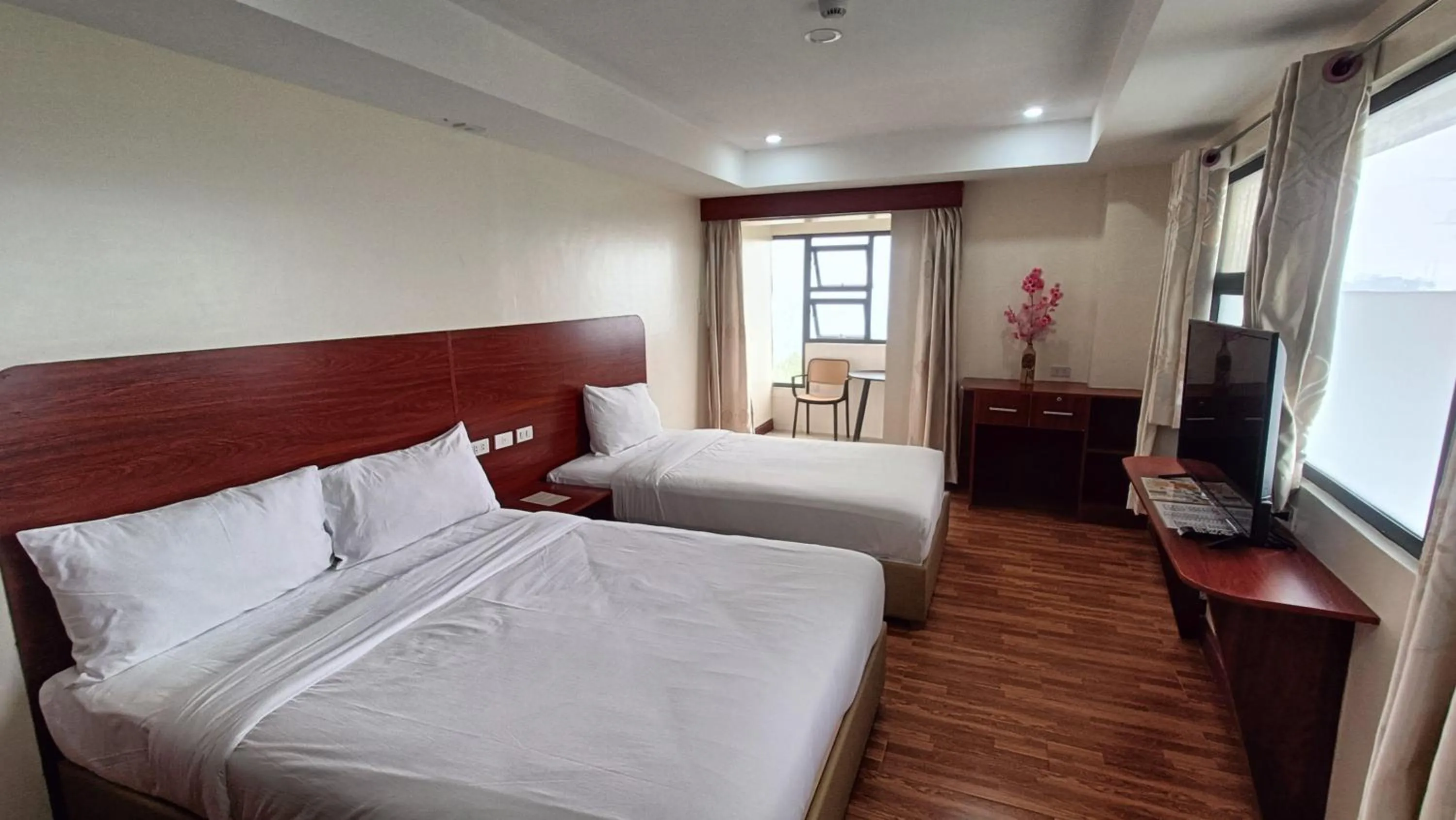 Bedroom, Bed in 456 Hotel