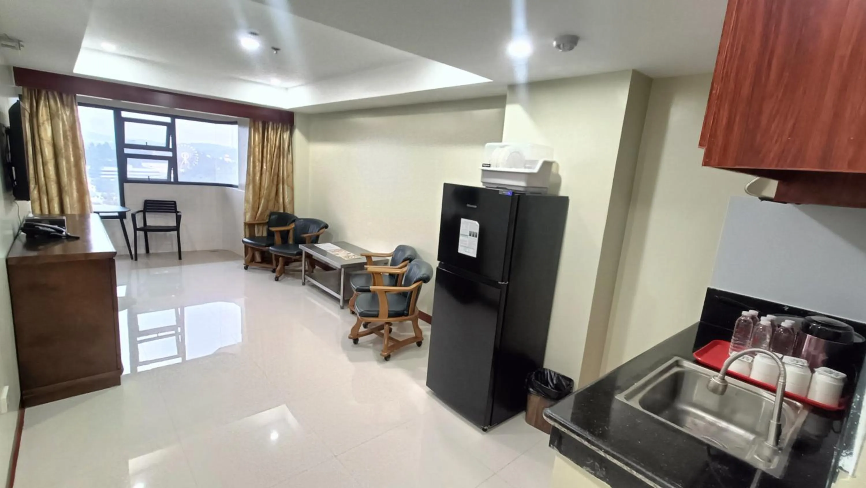 Kitchen or kitchenette in 456 Hotel