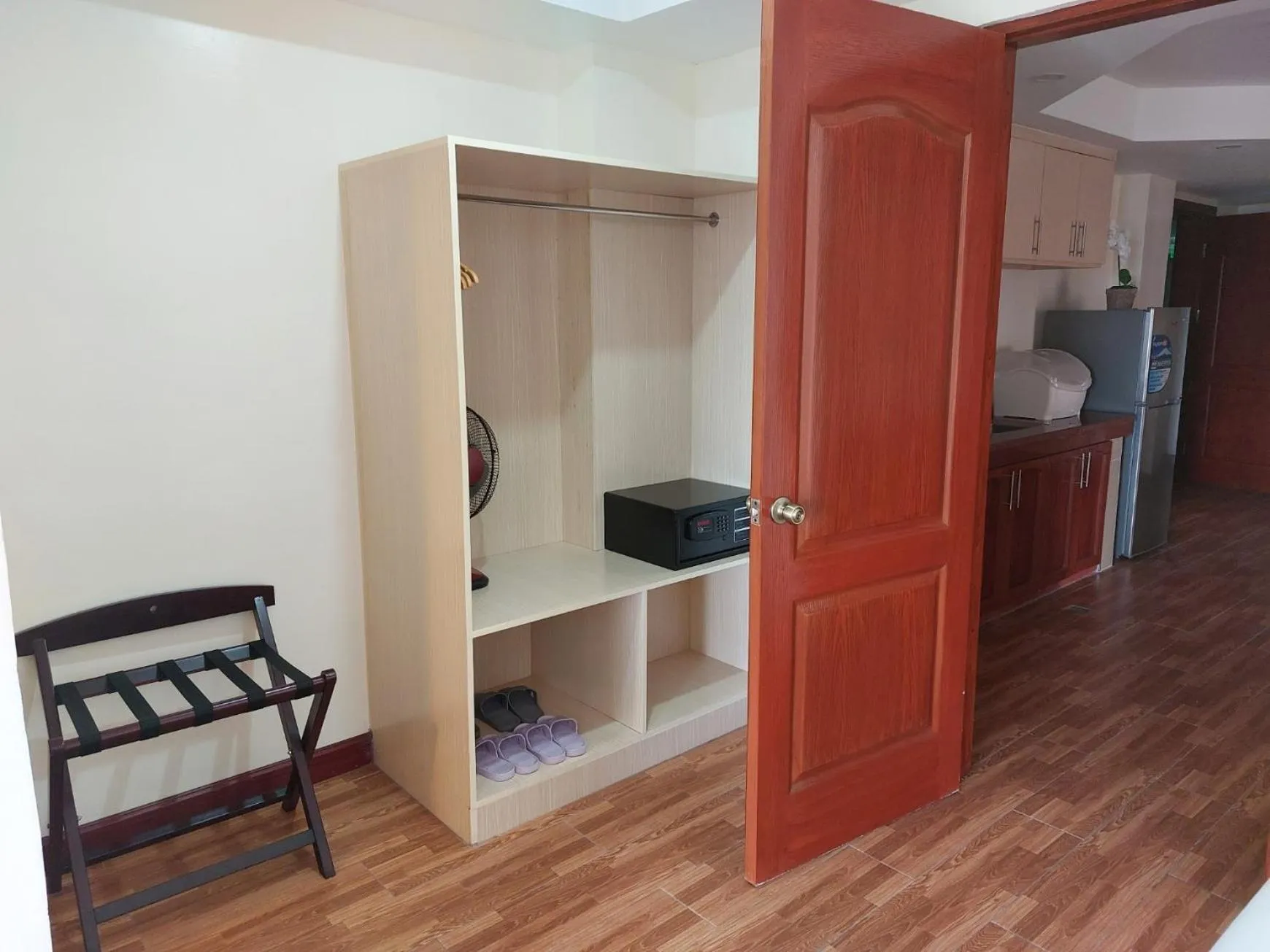 wardrobe in 456 Hotel