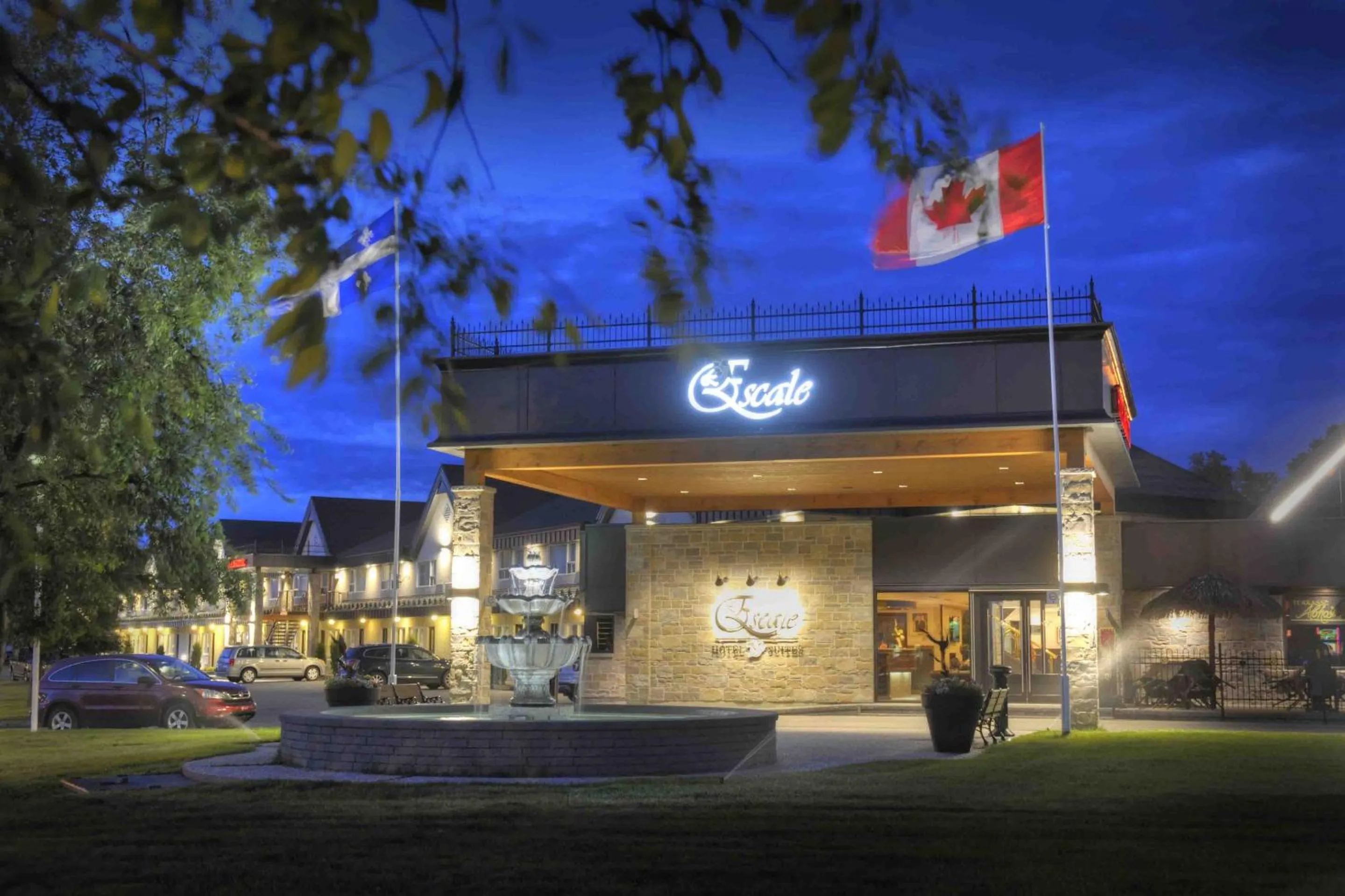 Property building in L'Escale Hôtel Suites