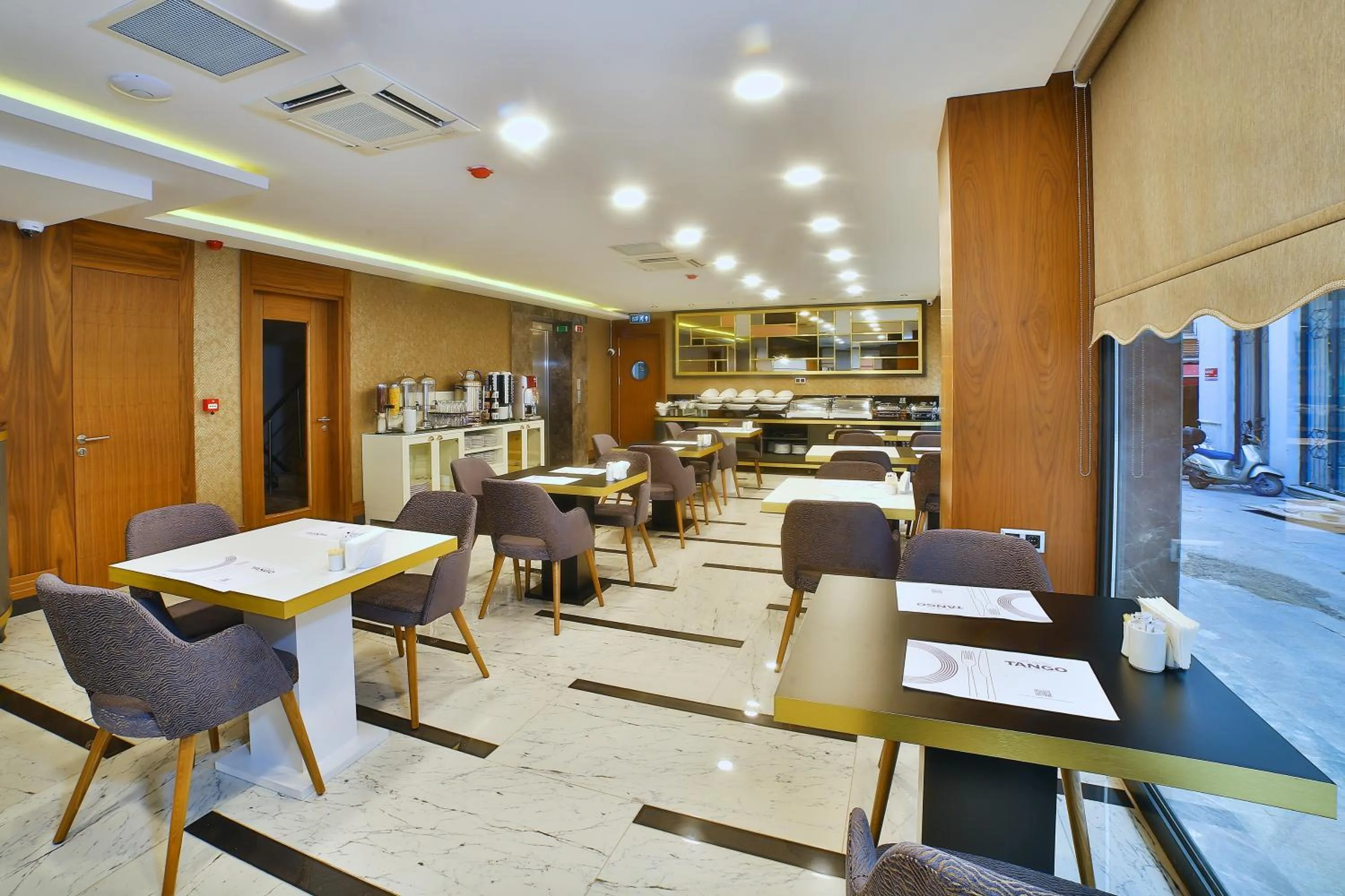 Restaurant/places to eat in The Tango Hotel Taksim
