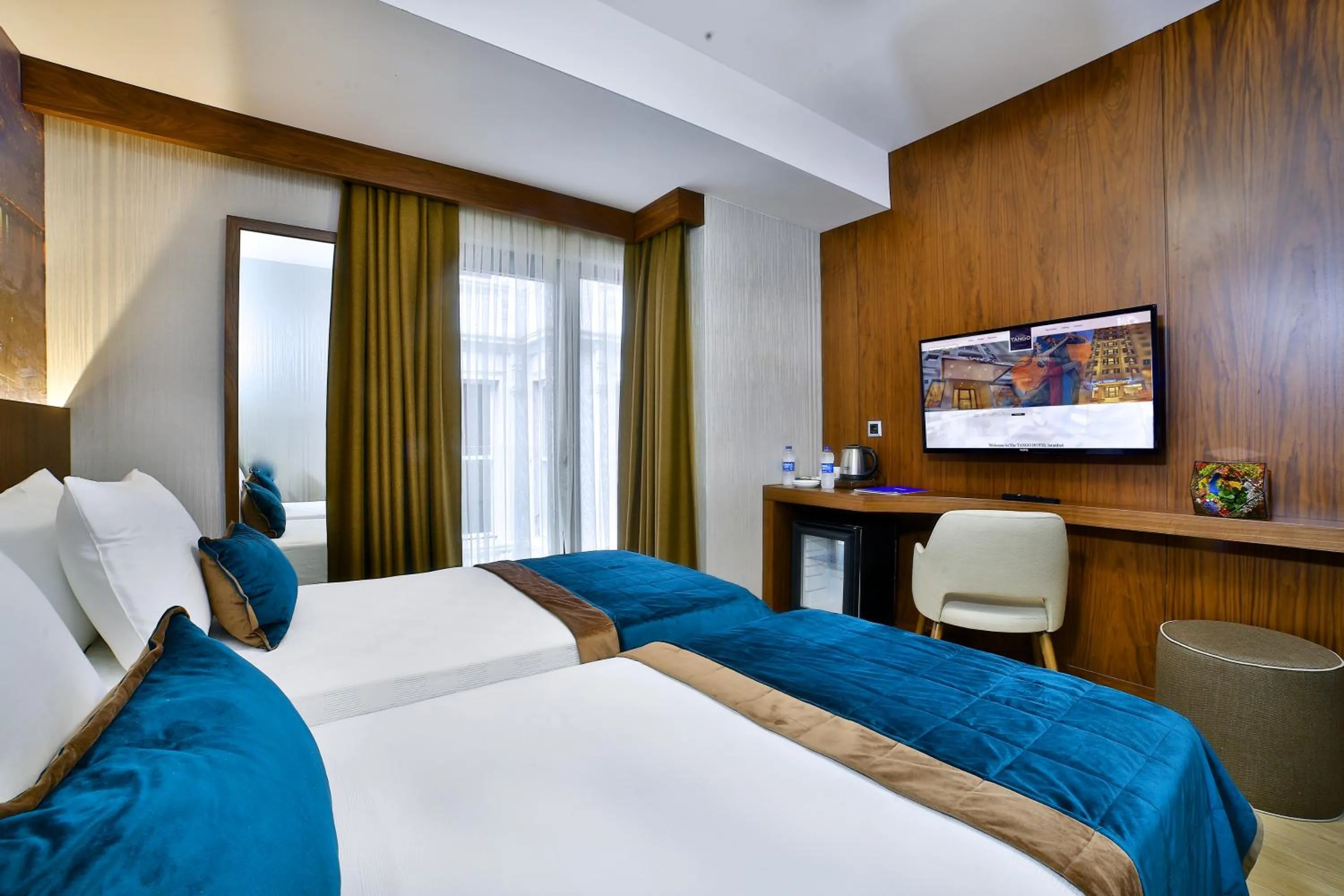 Coffee/tea facilities, Bed in The Tango Hotel Taksim