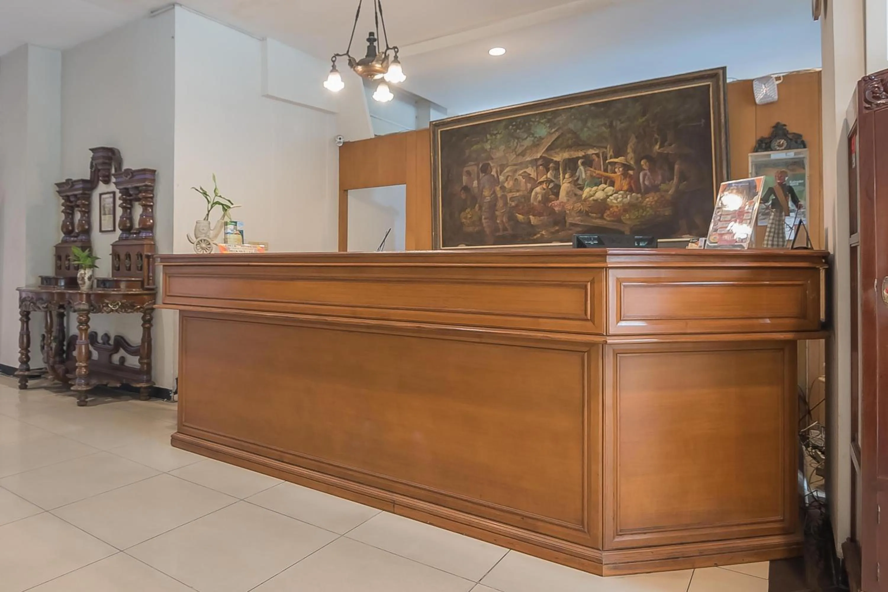 Lobby or reception in Hotel Yehezkiel Surapati Mitra RedDoorz