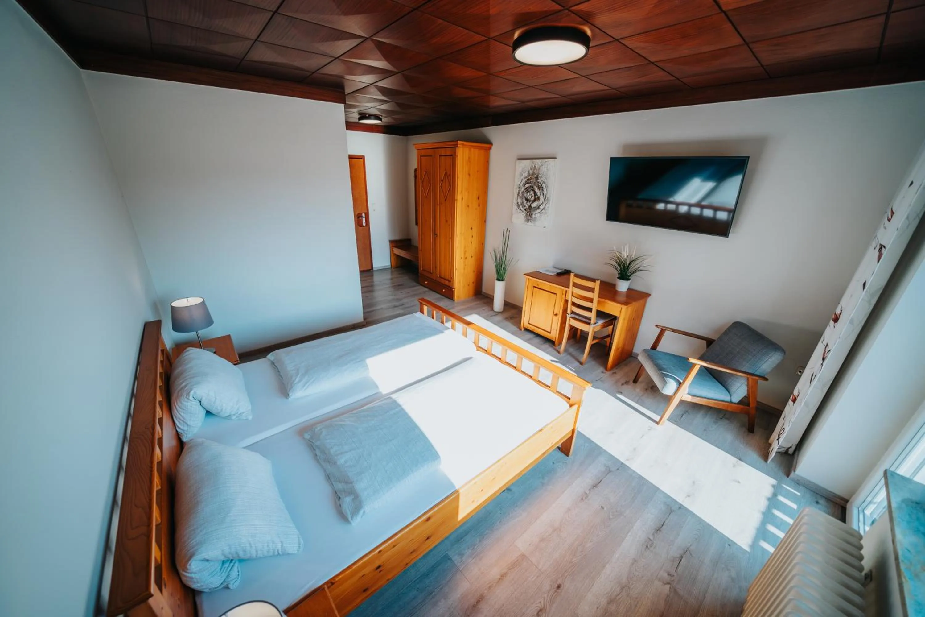 Photo of the whole room, Bed in Hotel Leo