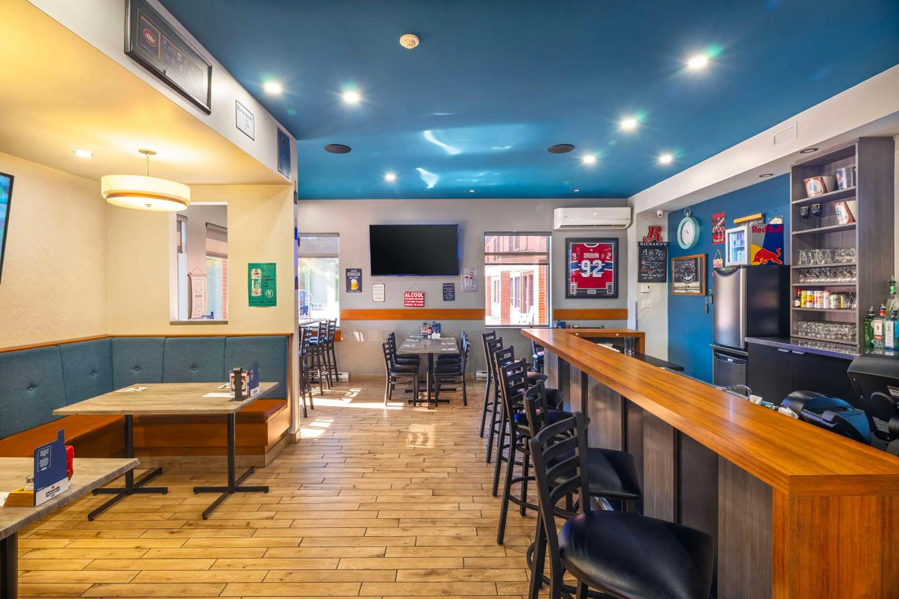 Restaurant/places to eat in Econo Lodge