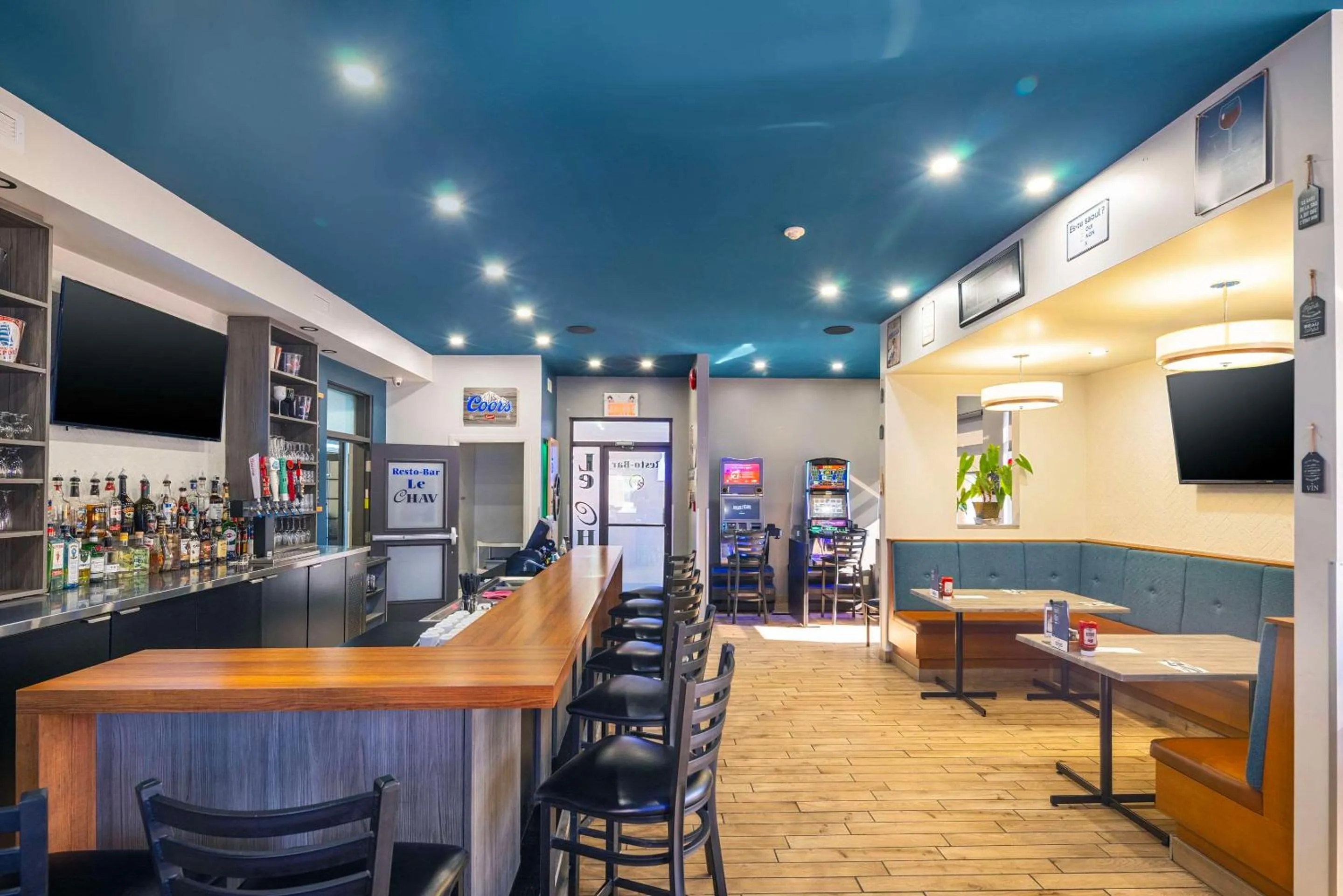 Restaurant/places to eat in Econo Lodge