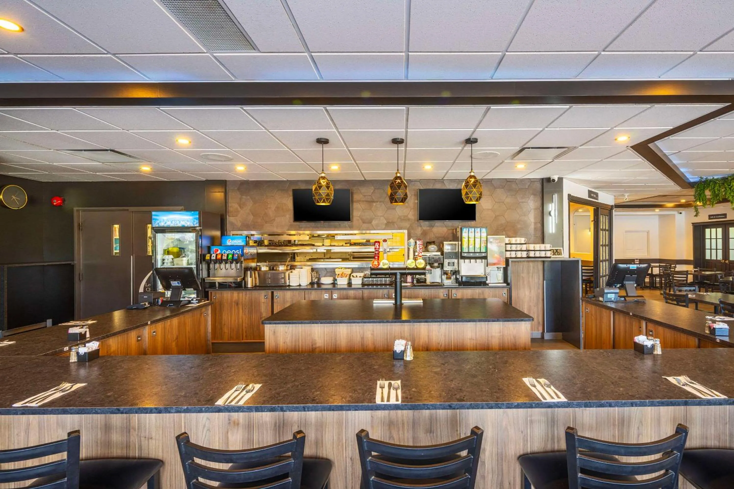 Restaurant/places to eat in Econo Lodge