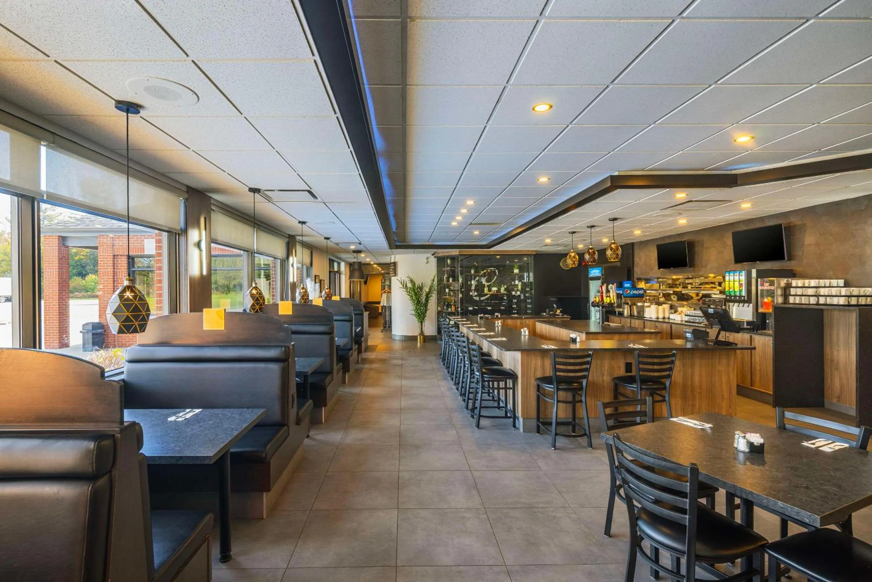 Restaurant/places to eat in Econo Lodge