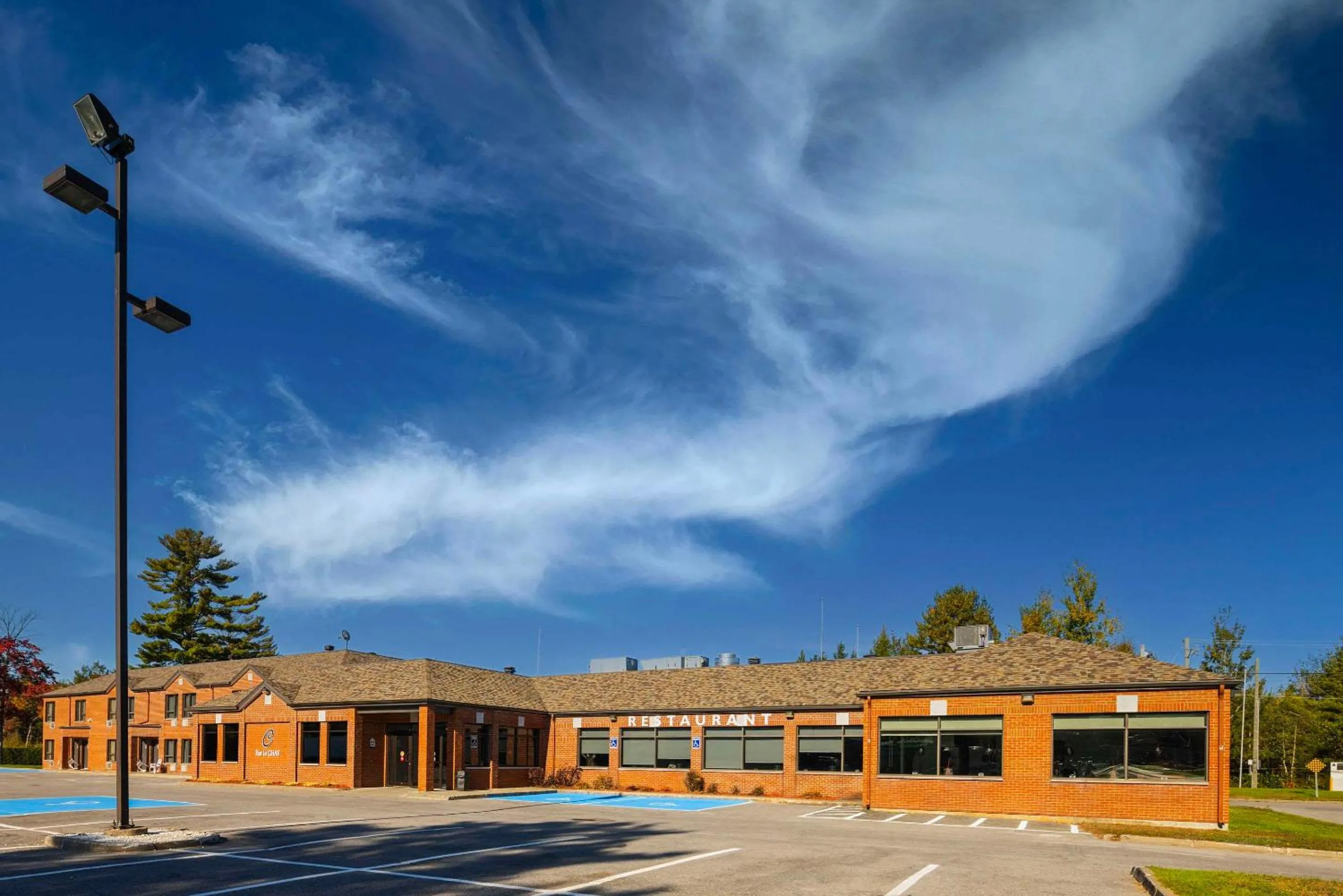 Property building in Econo Lodge
