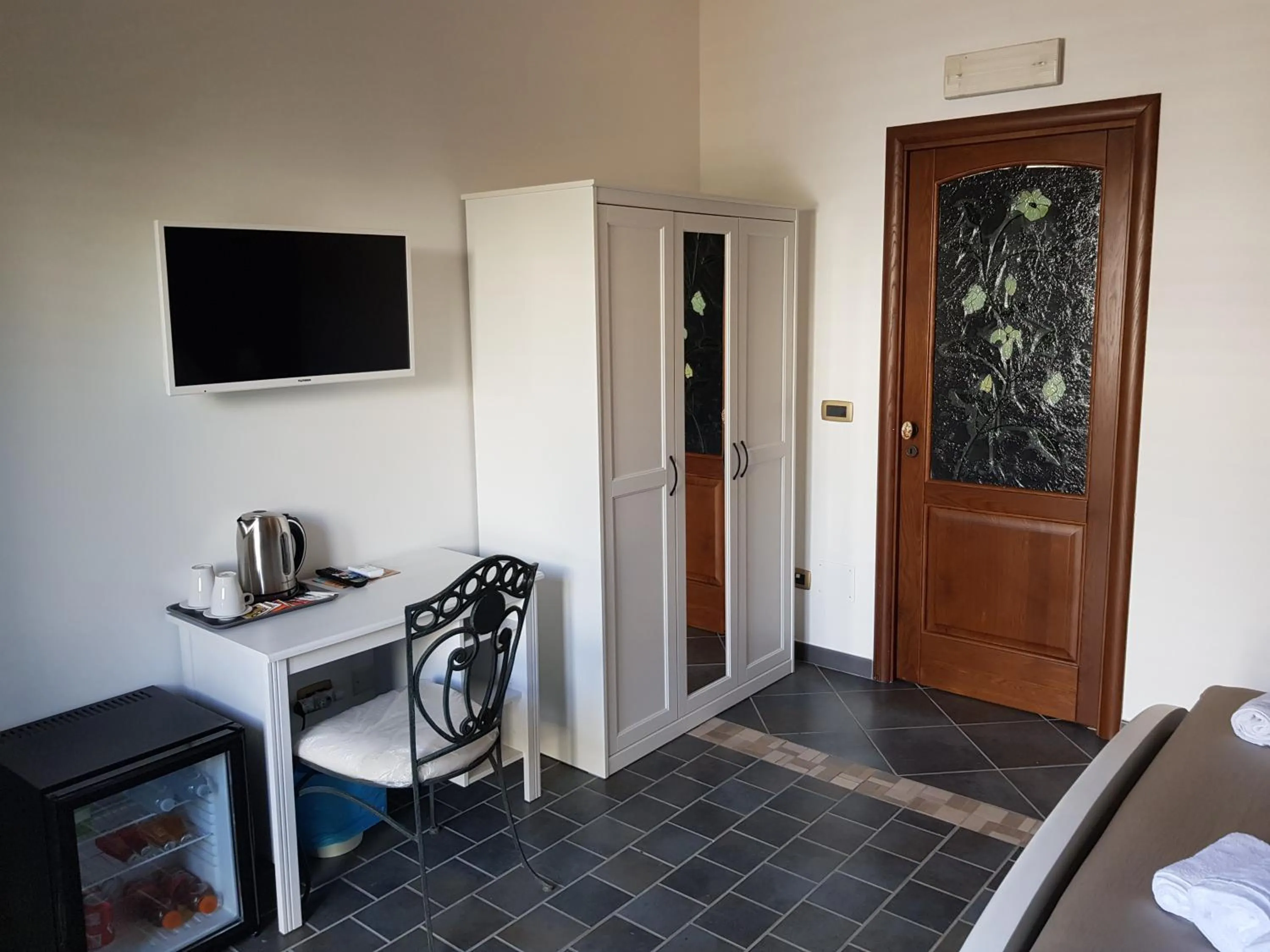 hair dresser in B&B Sale e Sole sul Mare