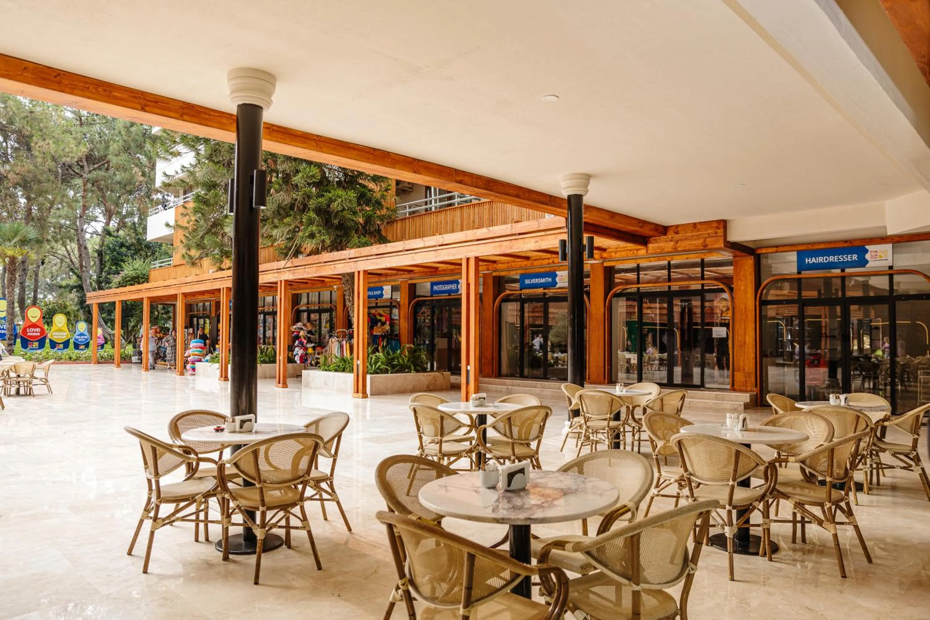 Patio in Fun & Sun Club Saphire