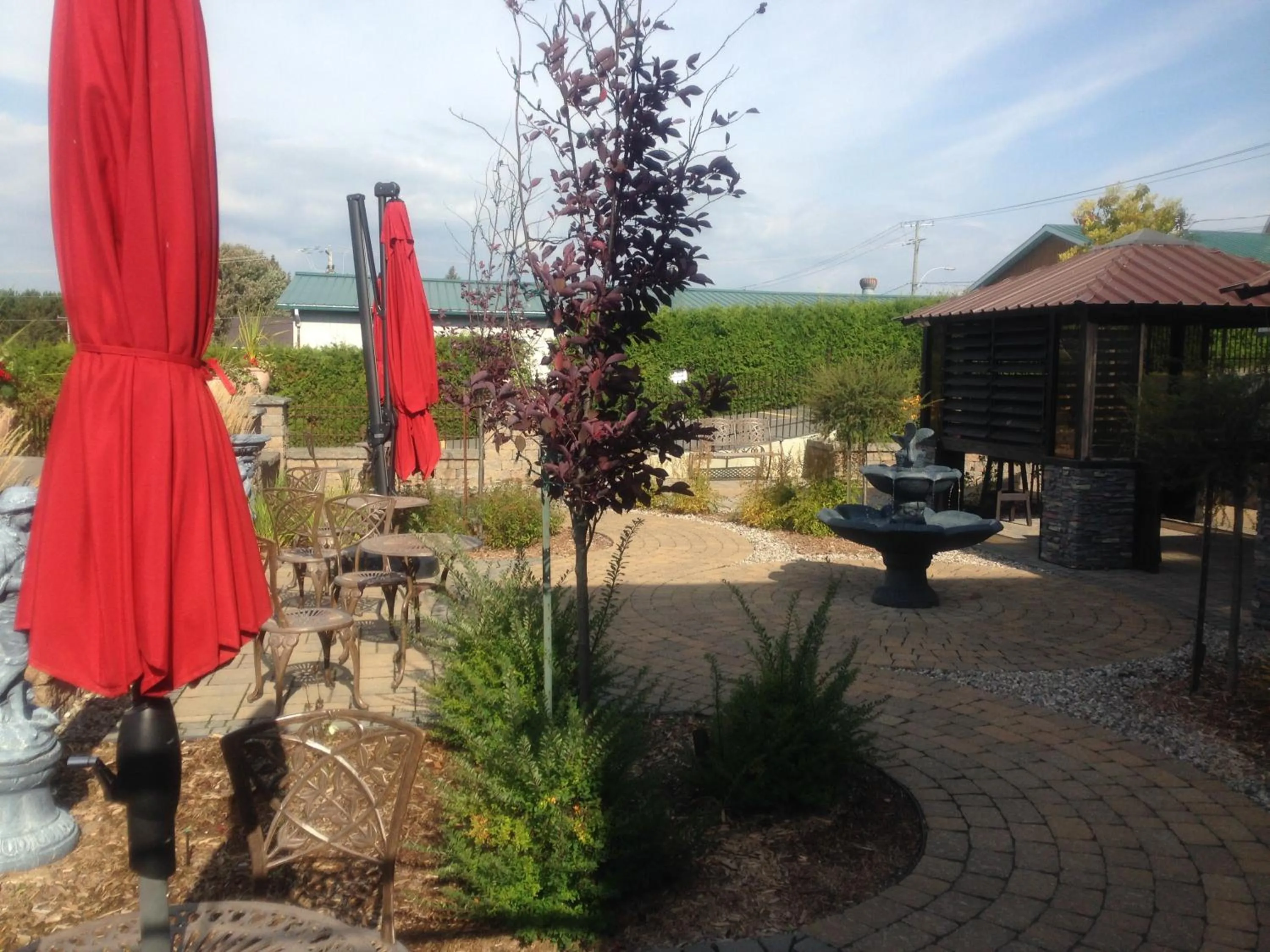 Patio in Motel le Phare