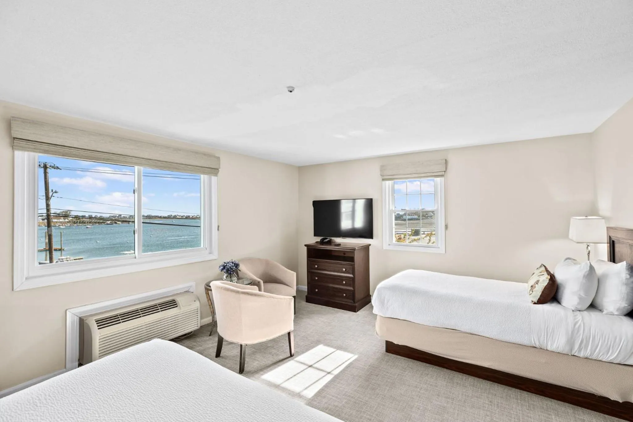 Bed in The Inn at Scituate Harbor