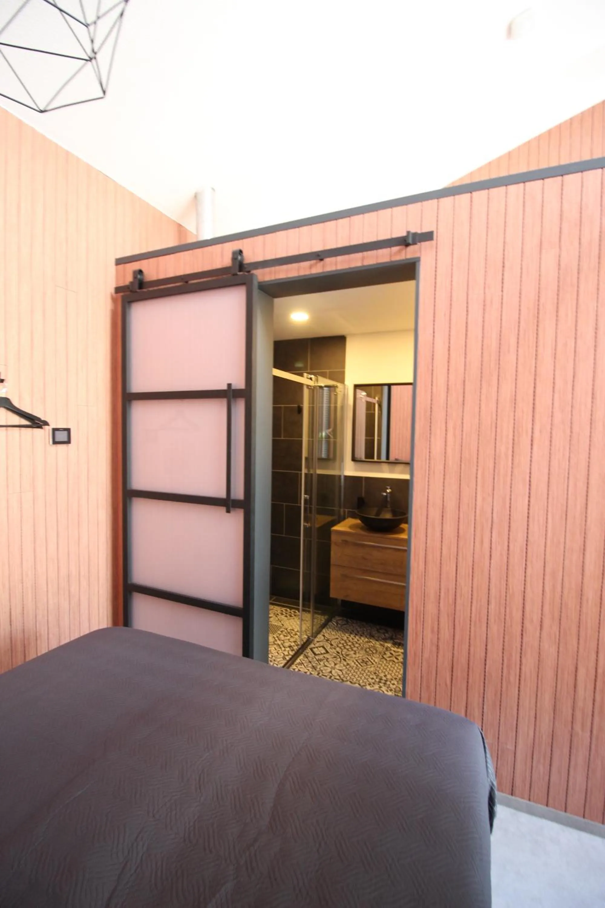 Bed in Bij ons 'Niek