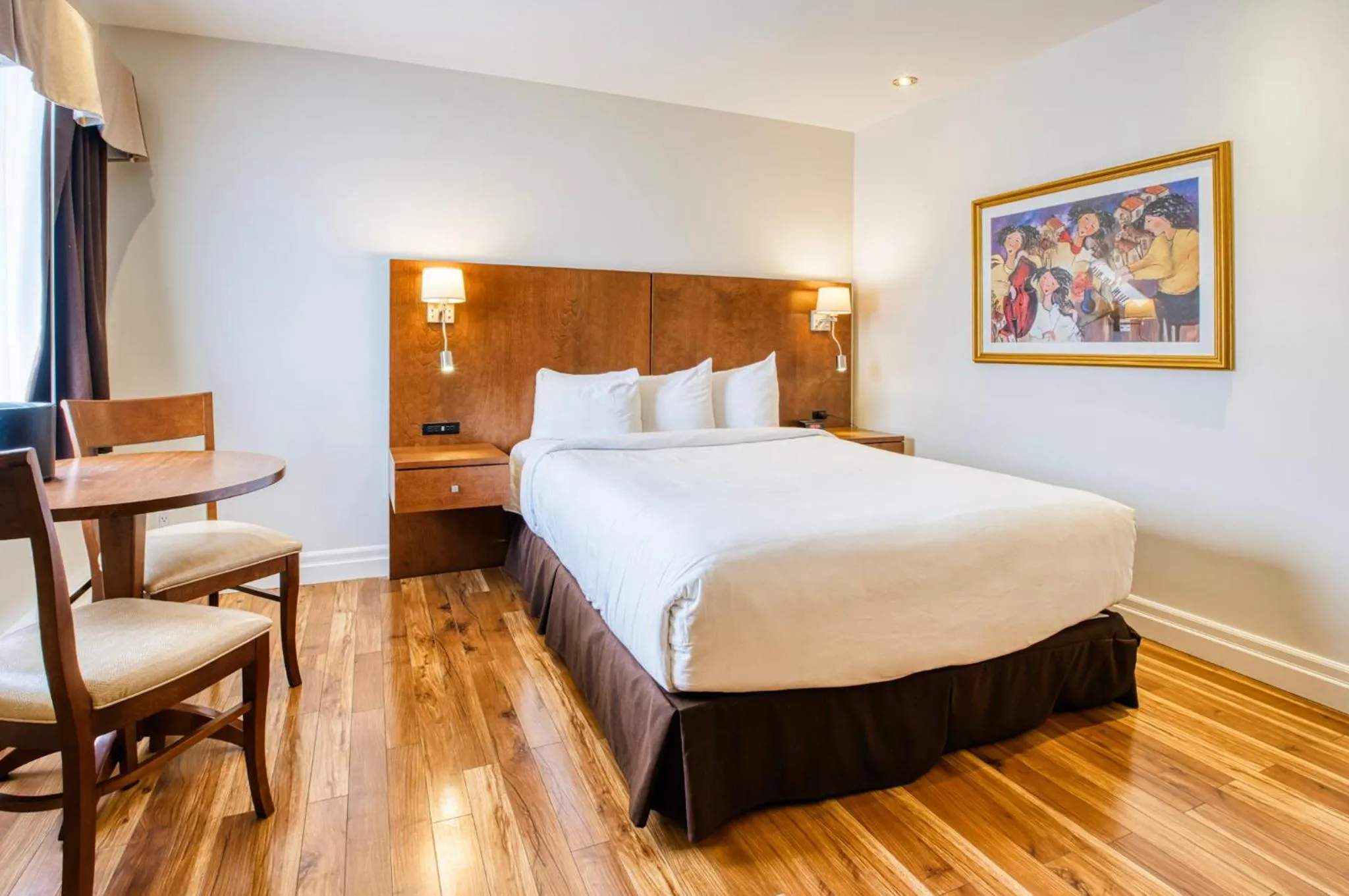 Bedroom, Bed in Motel Mistral