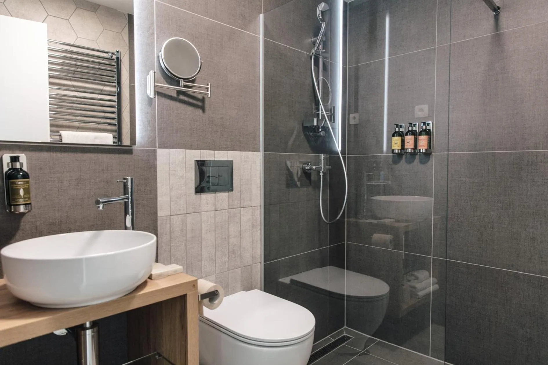 Shower in Hotel Majerca