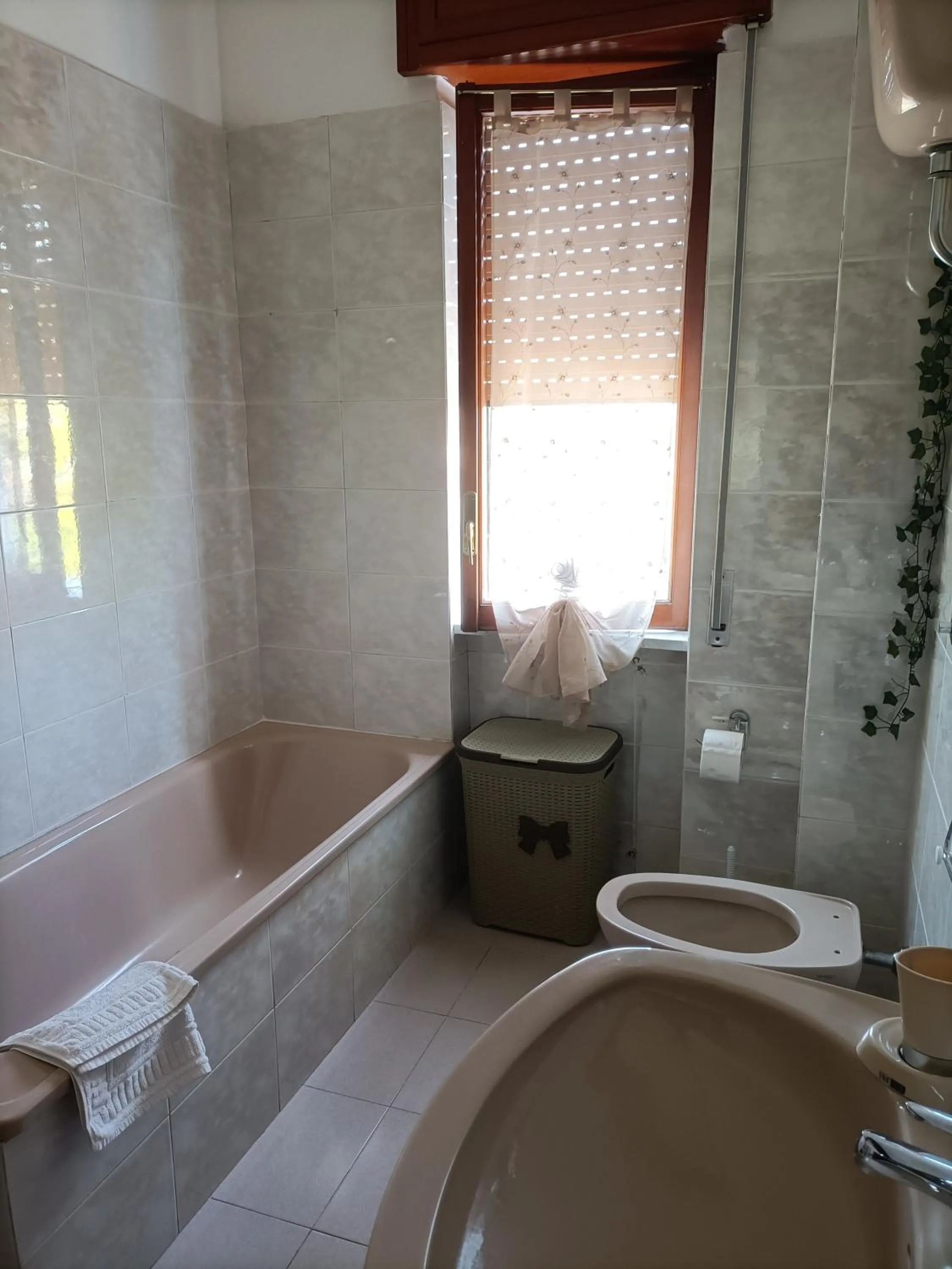 Shower in Domus Hera