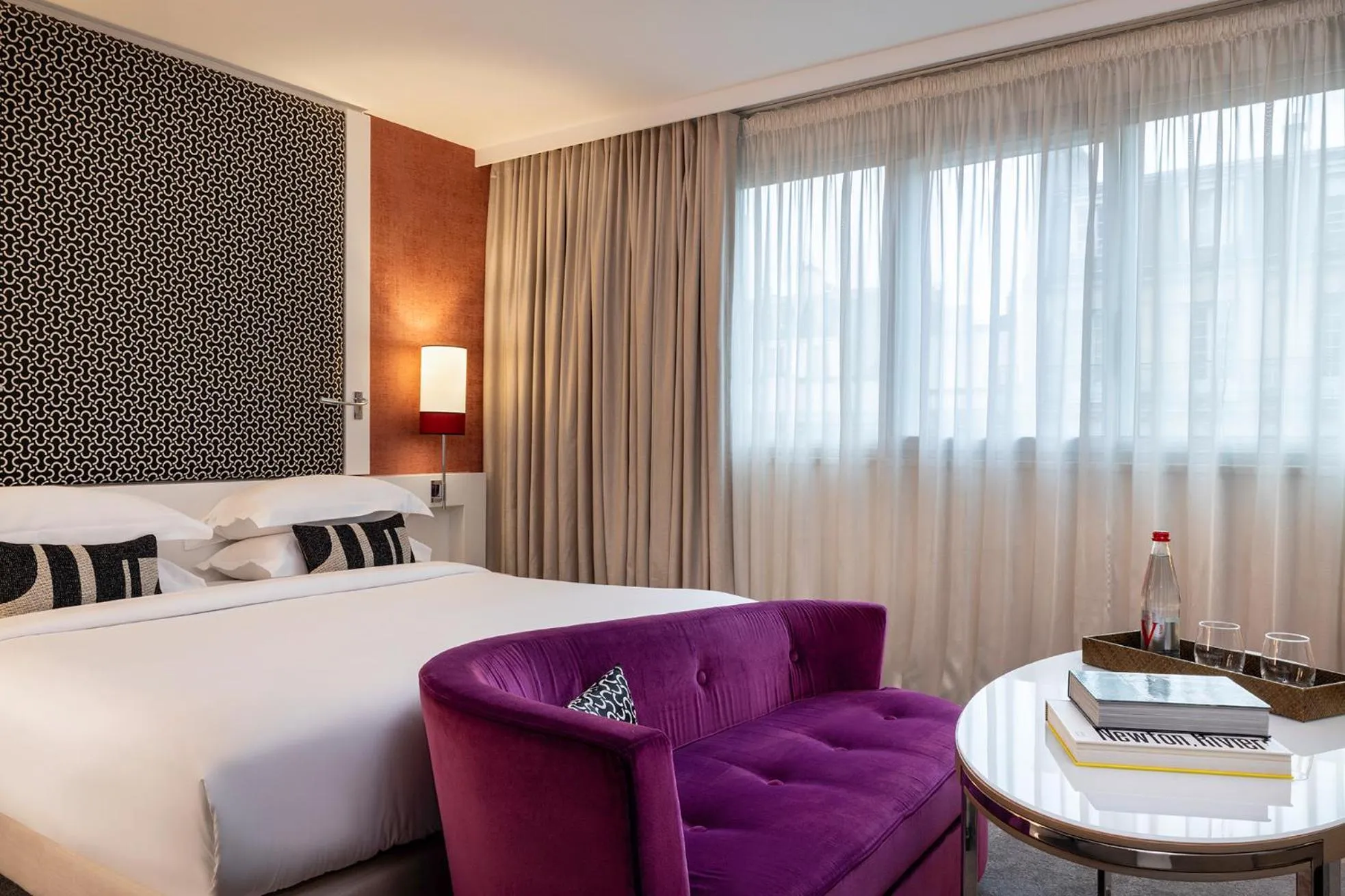 Bed in Hôtel Etoile Maillot