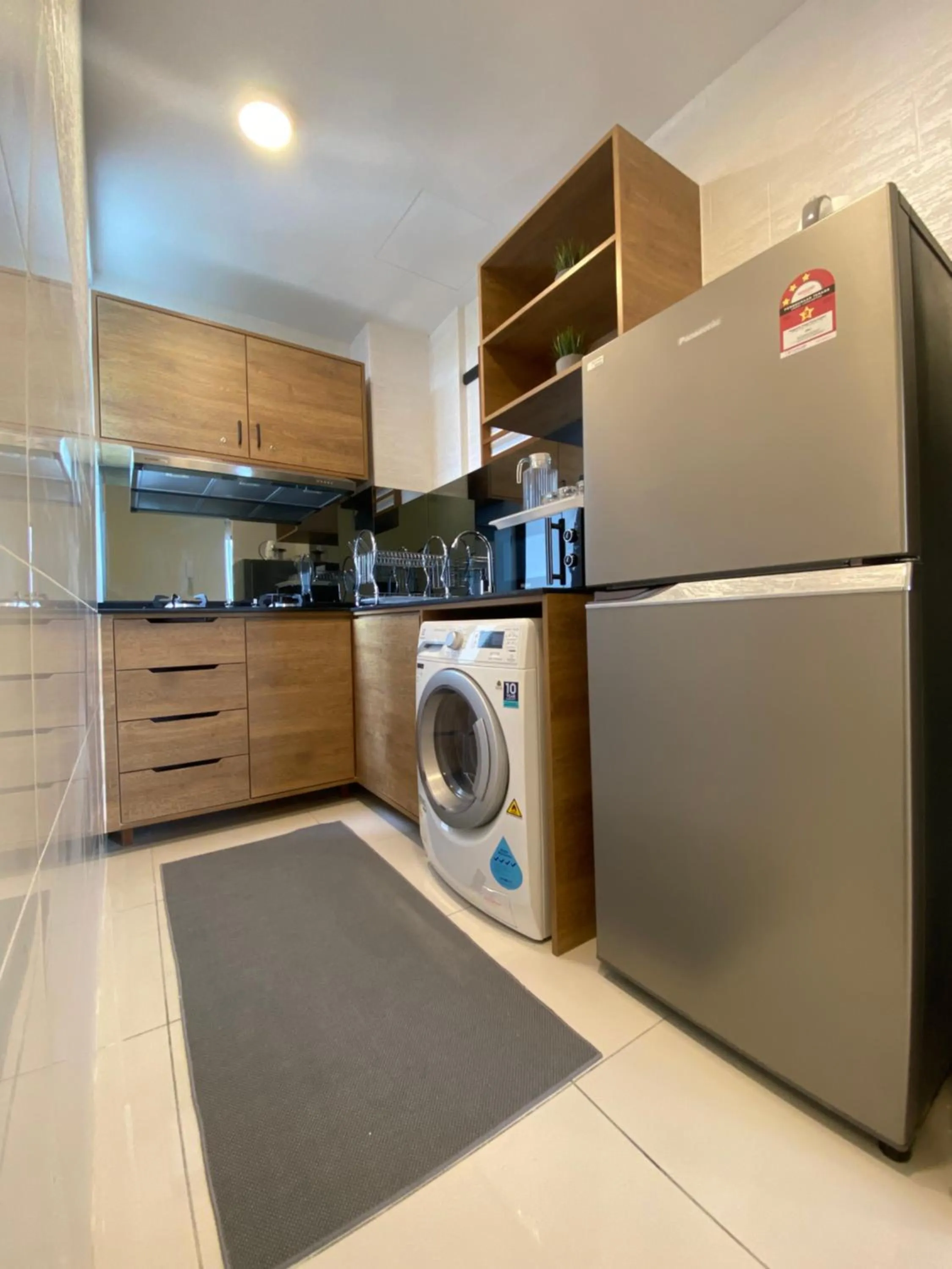 Kitchen or kitchenette in Timurbay by Seascape