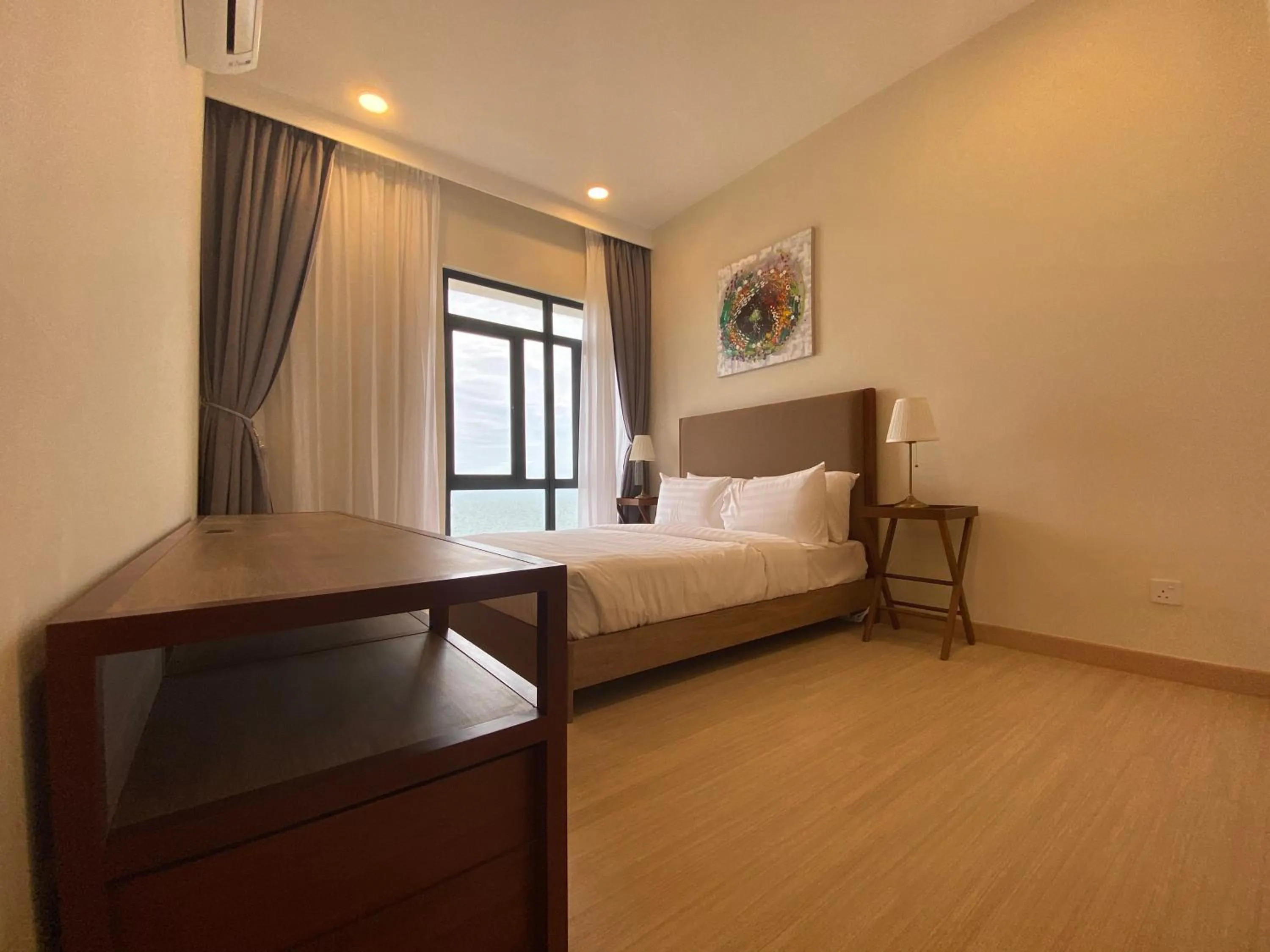 Photo of the whole room, Bed in Timurbay by Seascape