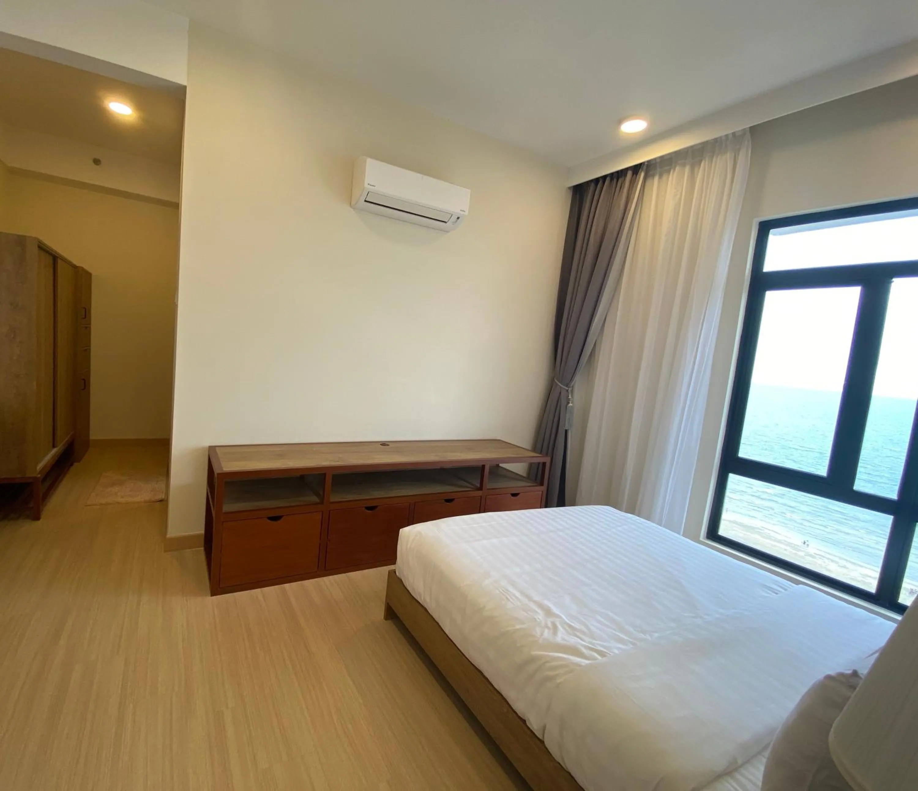 Bedroom, Bed in Timurbay by Seascape