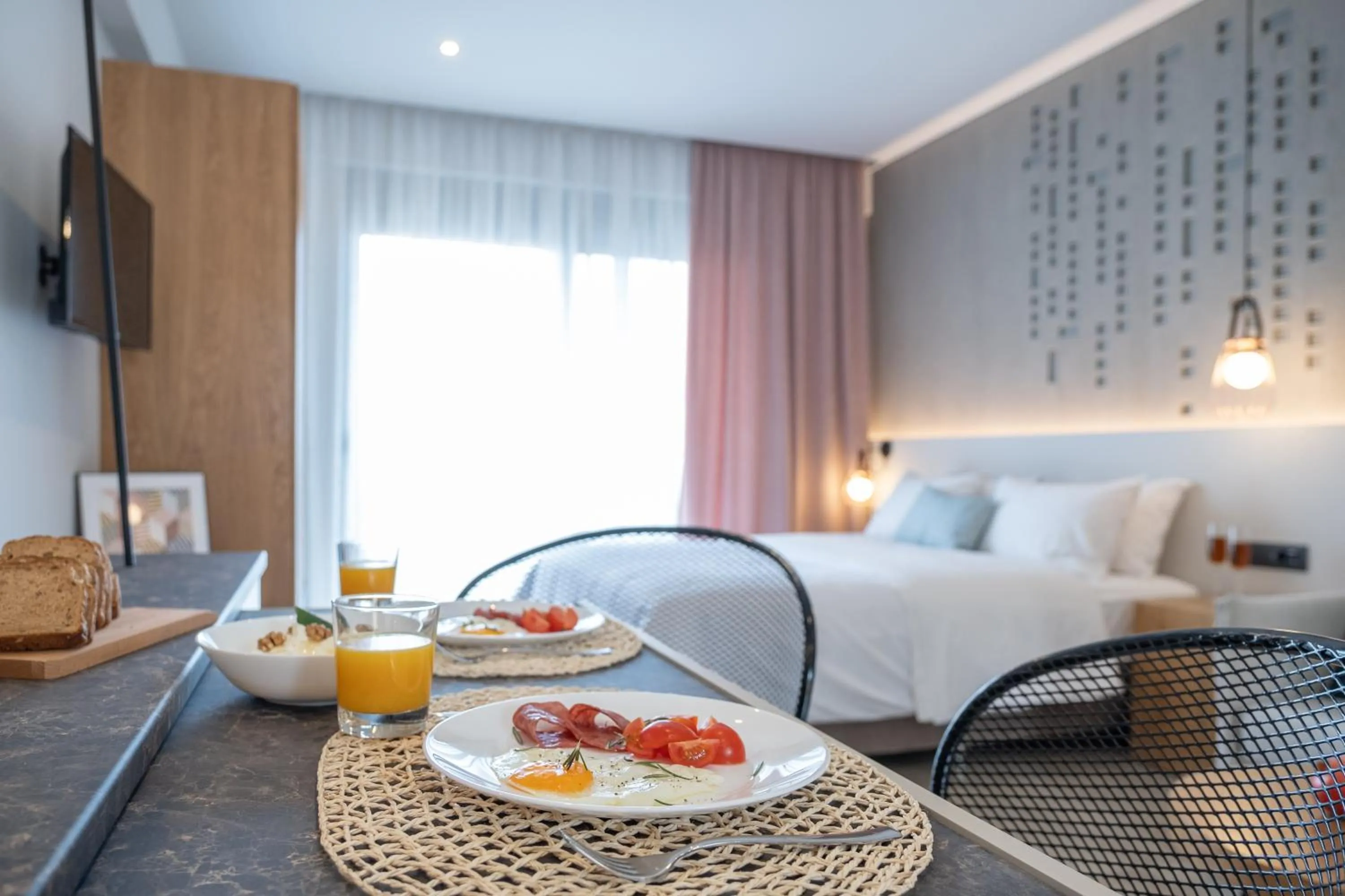 Food and drinks, Bed in ELIXIA