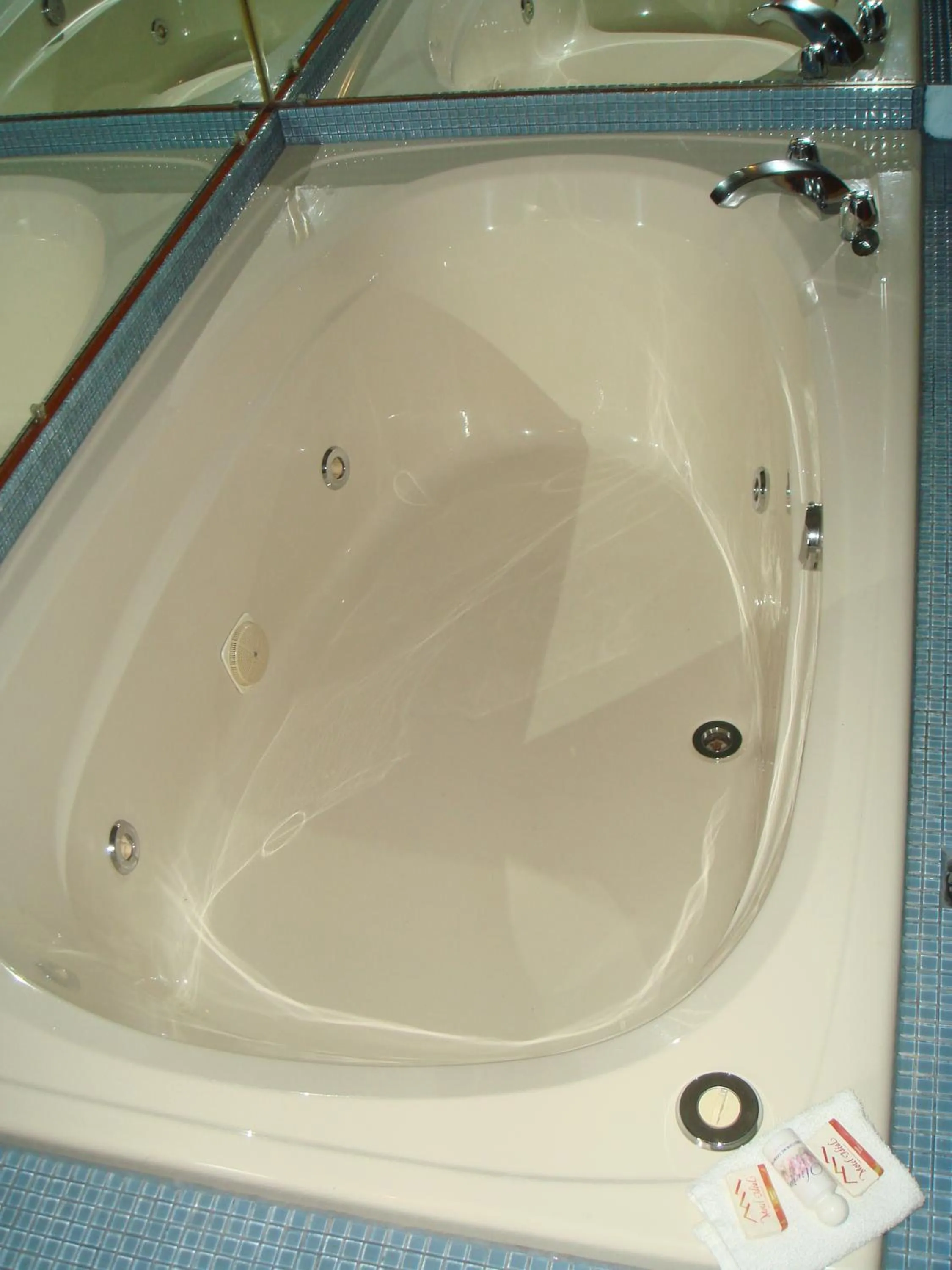 Hot Tub in Motor Court Motel