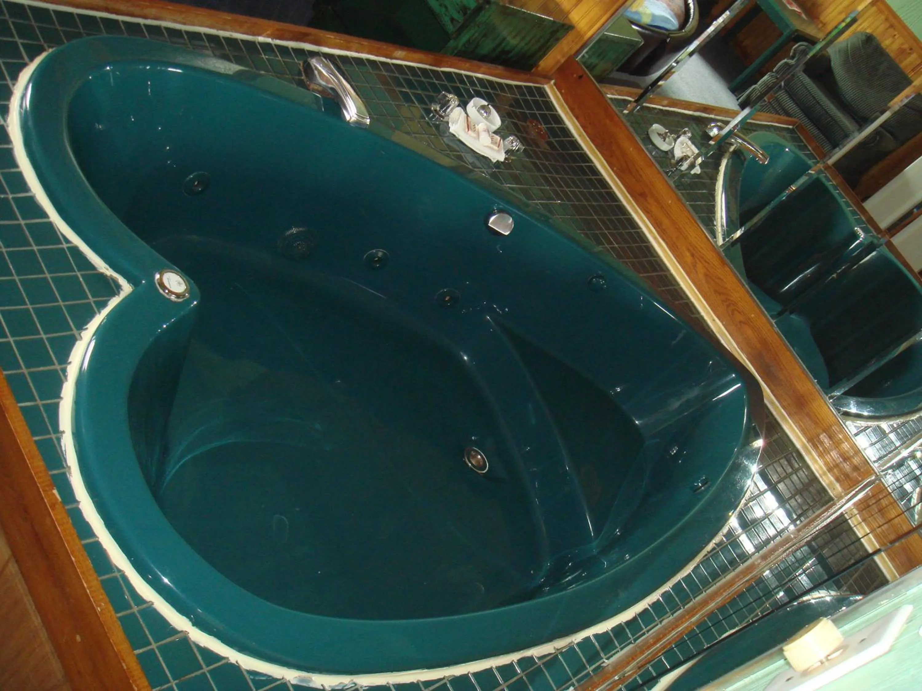 Hot Tub in Motor Court Motel