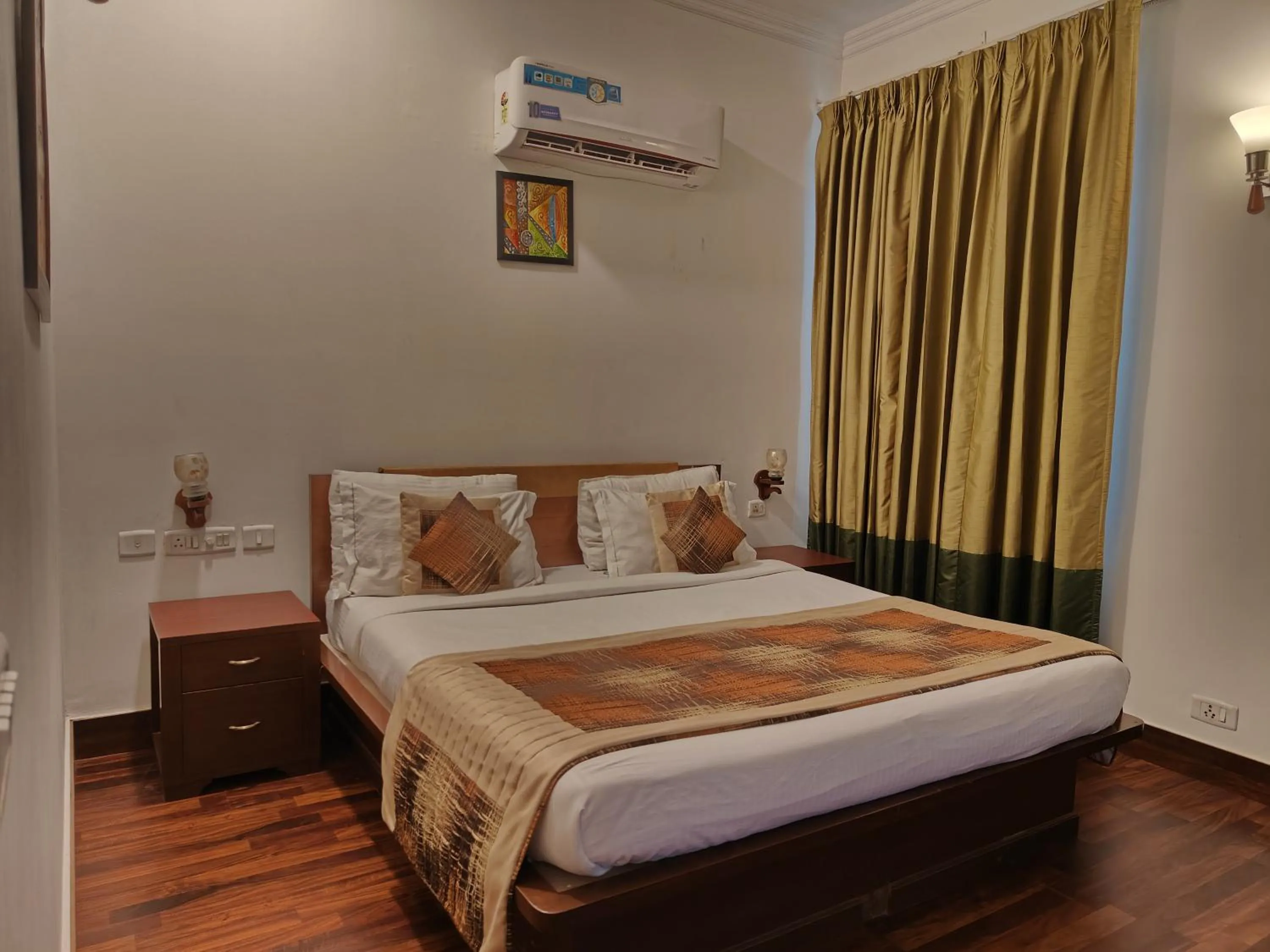 Bed in Tavisha Villa Golf Course MG Road