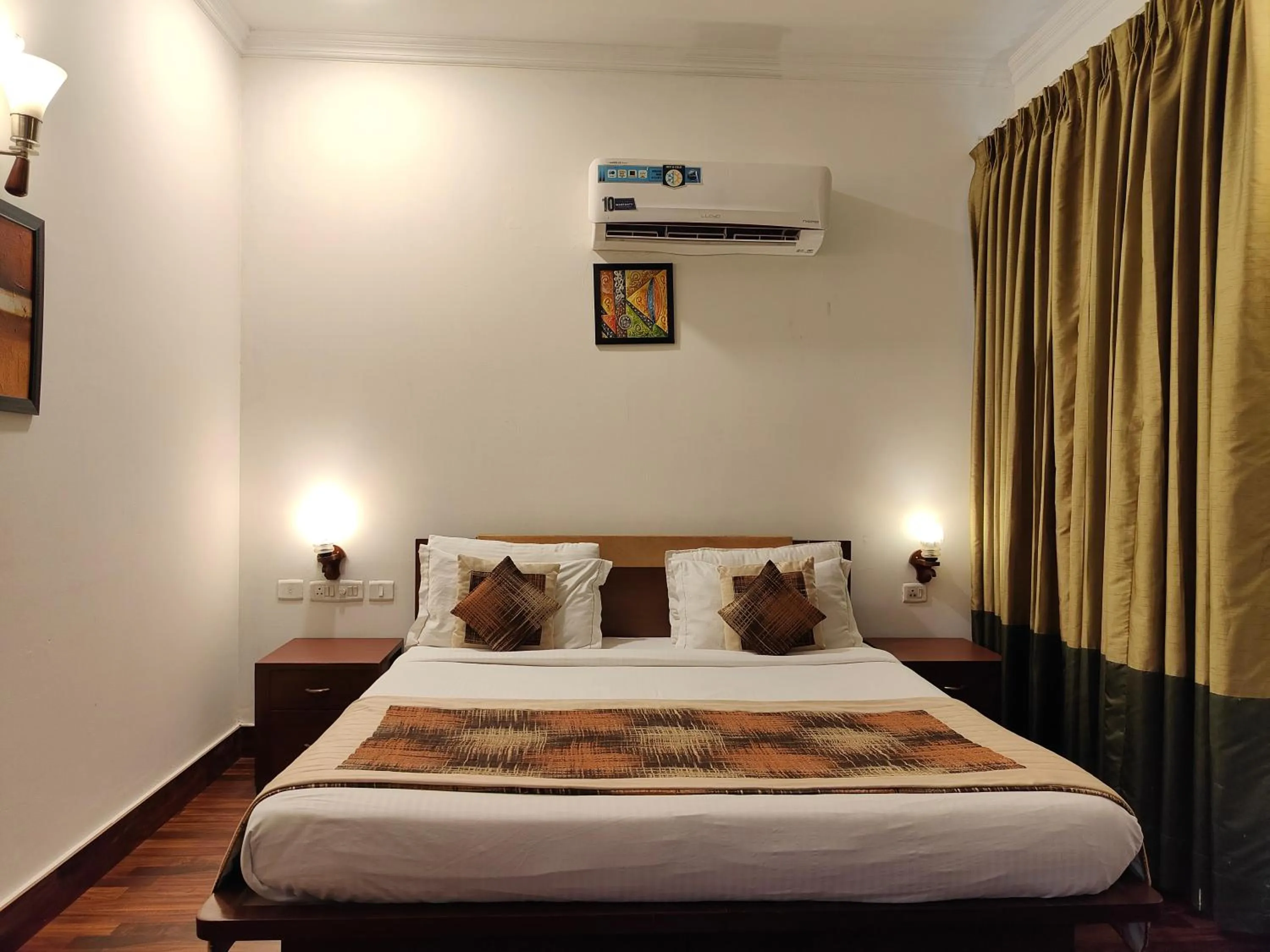 Bed in Tavisha Villa Golf Course MG Road