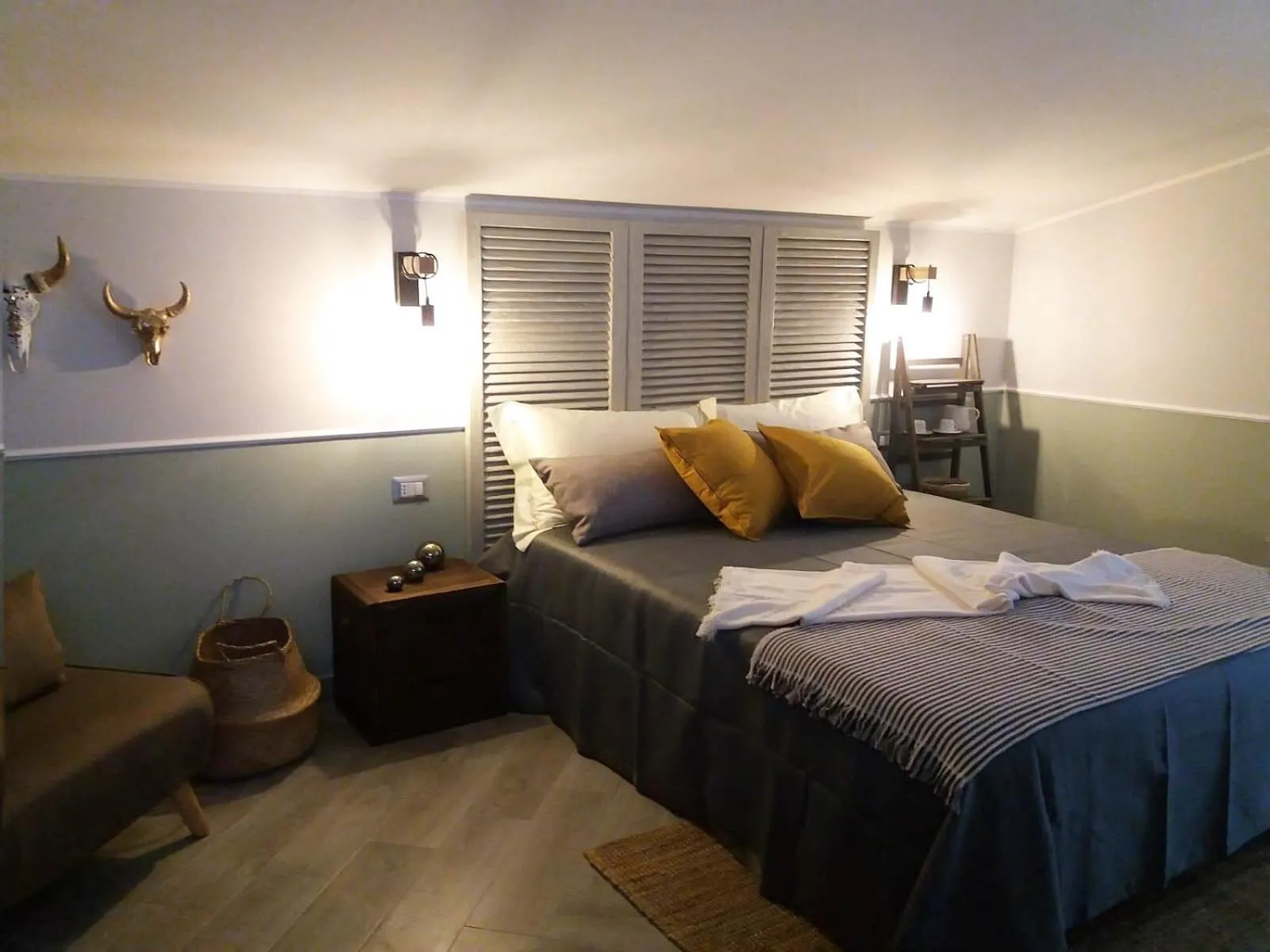 Photo of the whole room in IL CUCCO B&B