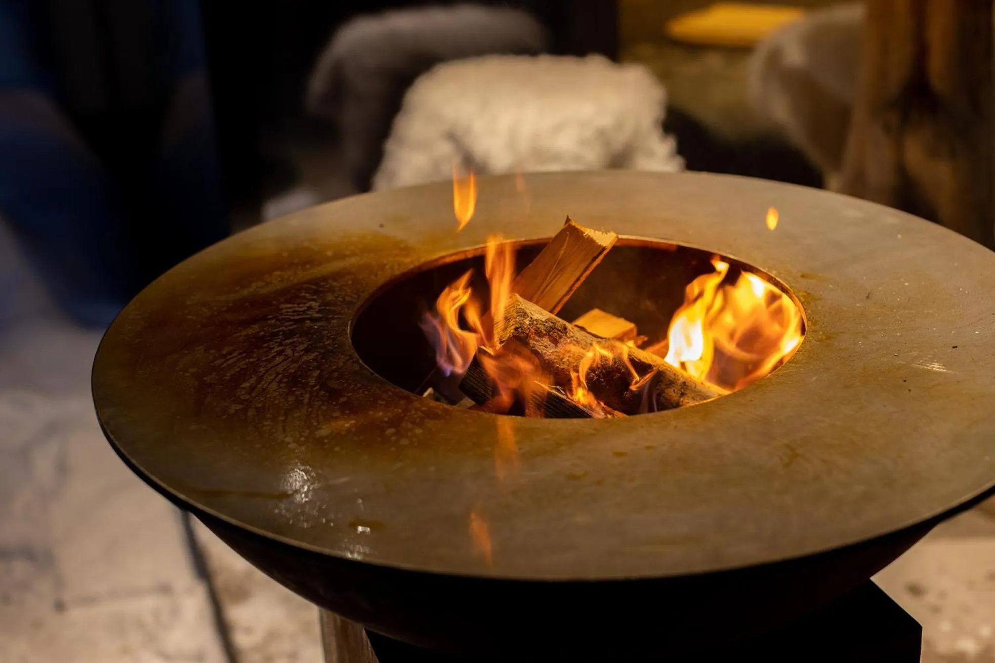 Facade/entrance in Emma Deluxe Aparthotel aircondition in summer & ganzjährig beheizter Außenpool direkt beim Skibus