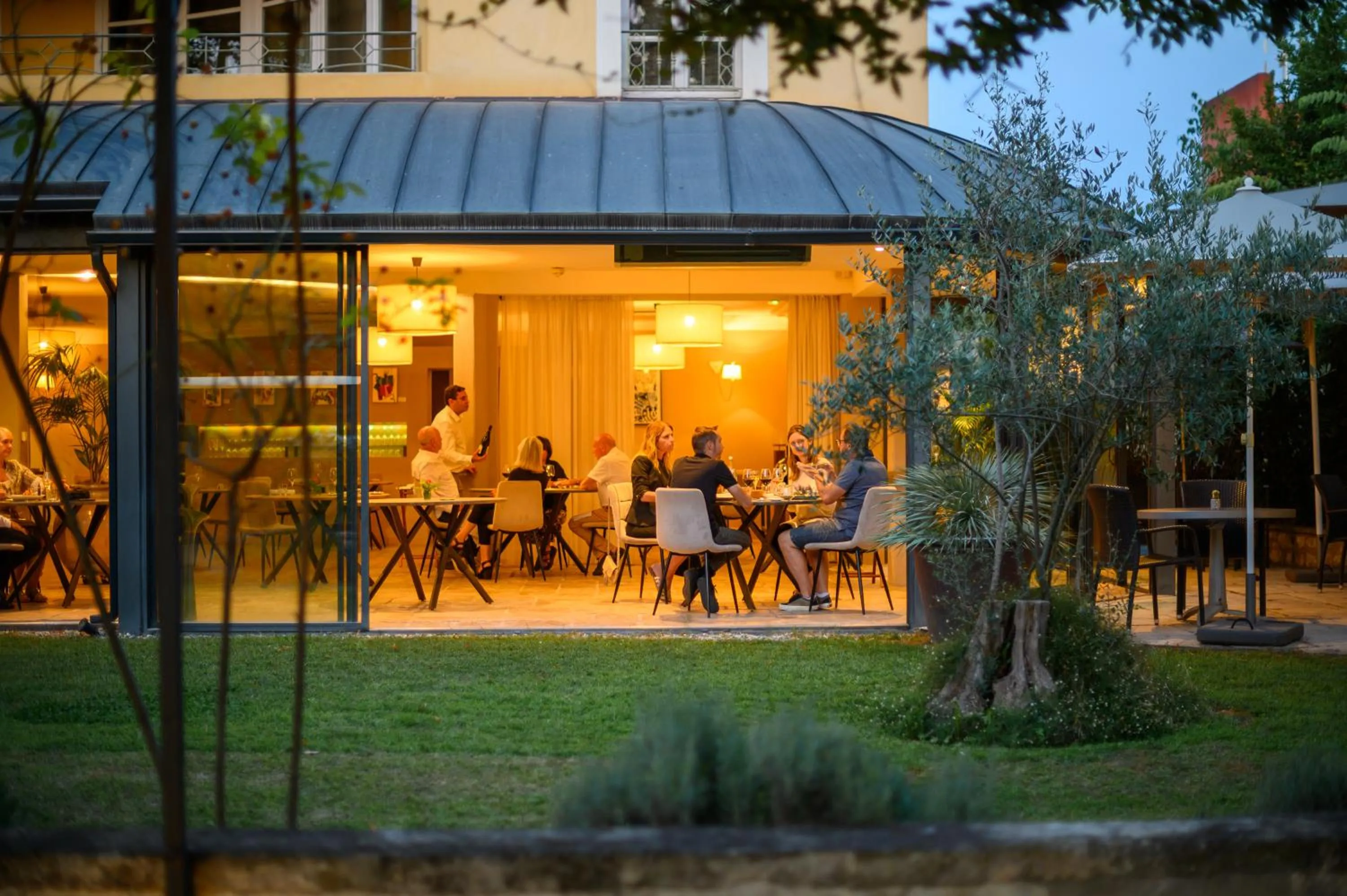 Restaurant/places to eat in Villa Augusta