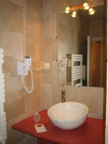 Bathroom in Logis - Hôtel & restaurant Les Trois Fontaines