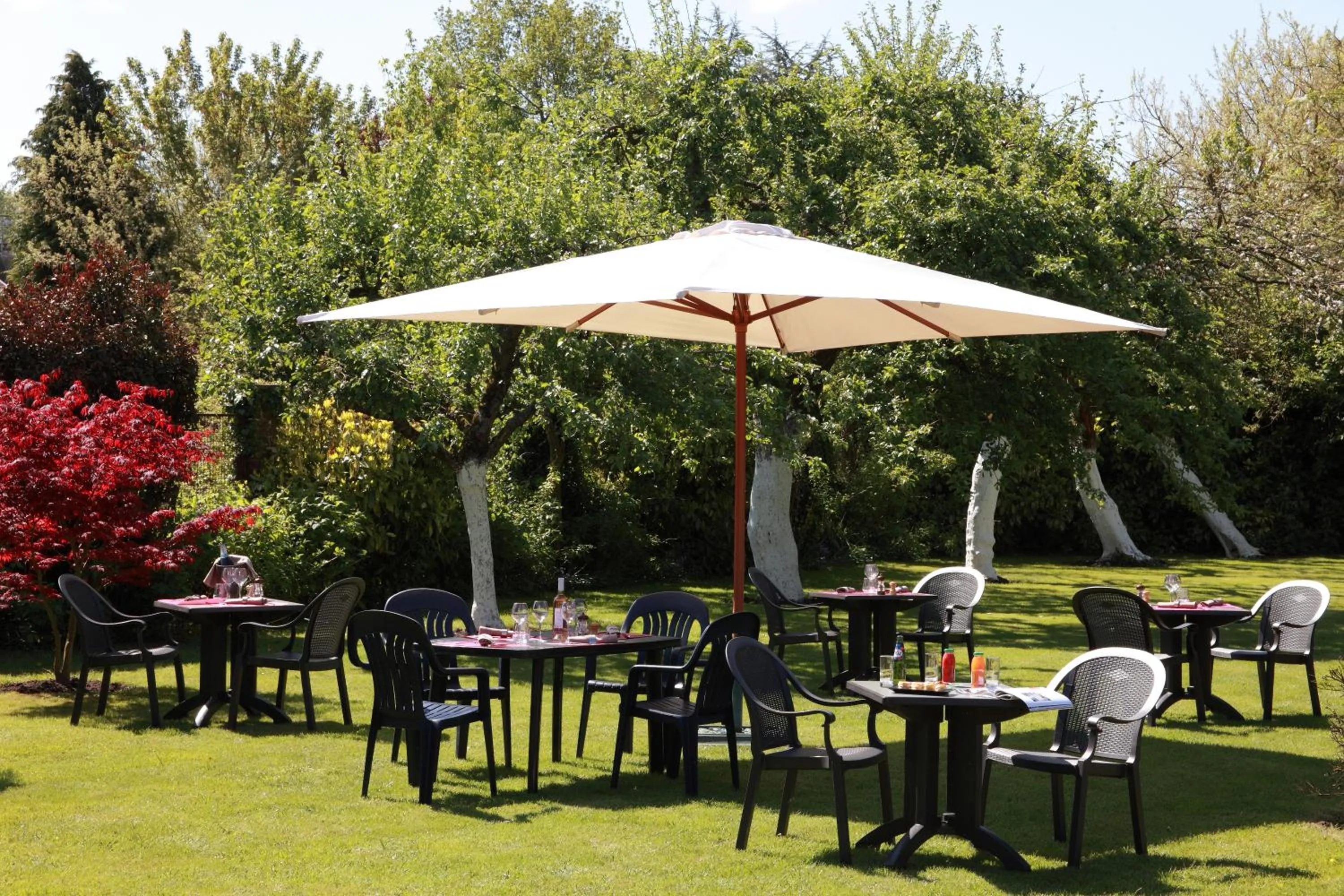 Logis - Hôtel & restaurant Les Trois Fontaines