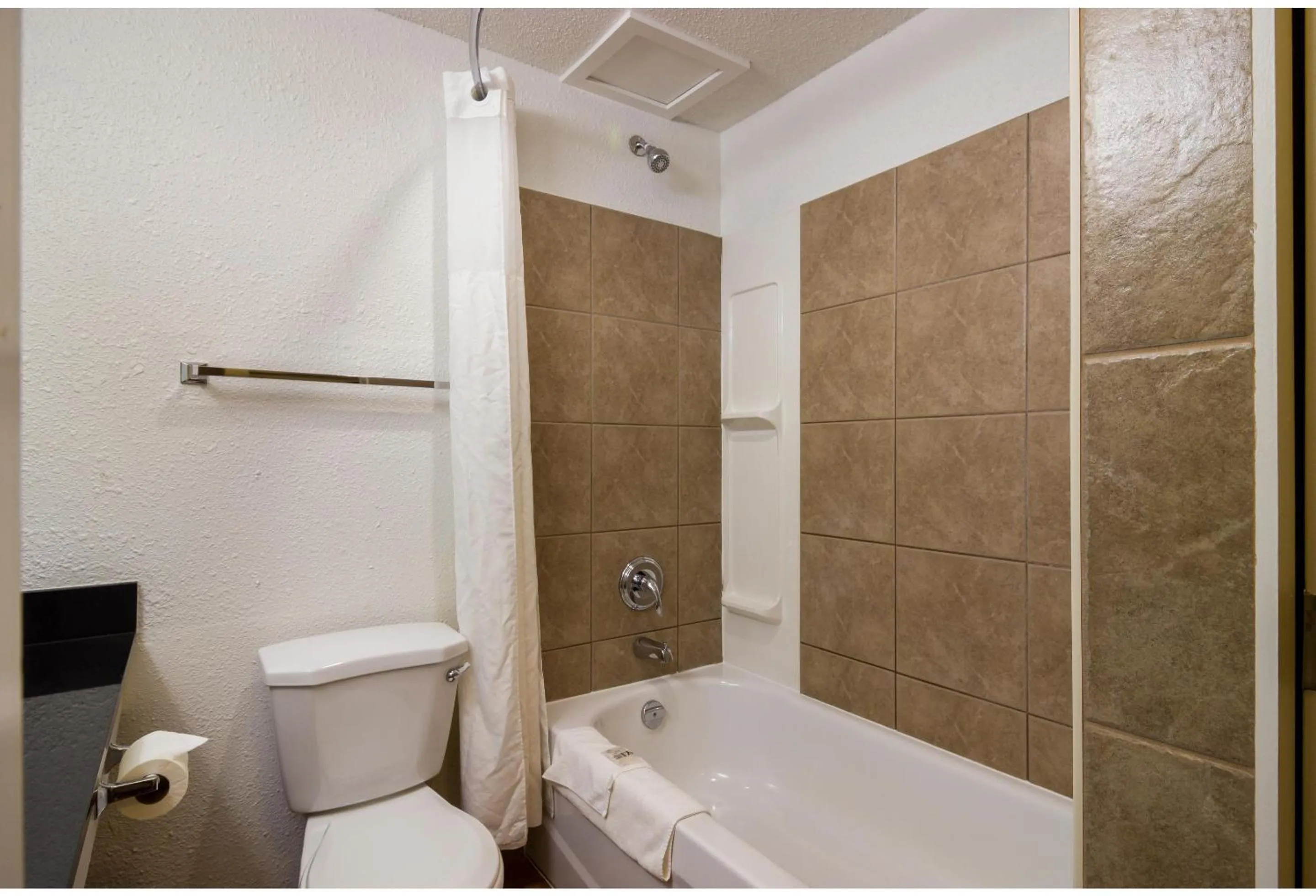 Bathroom in Motel 6 Kerrobert, SK