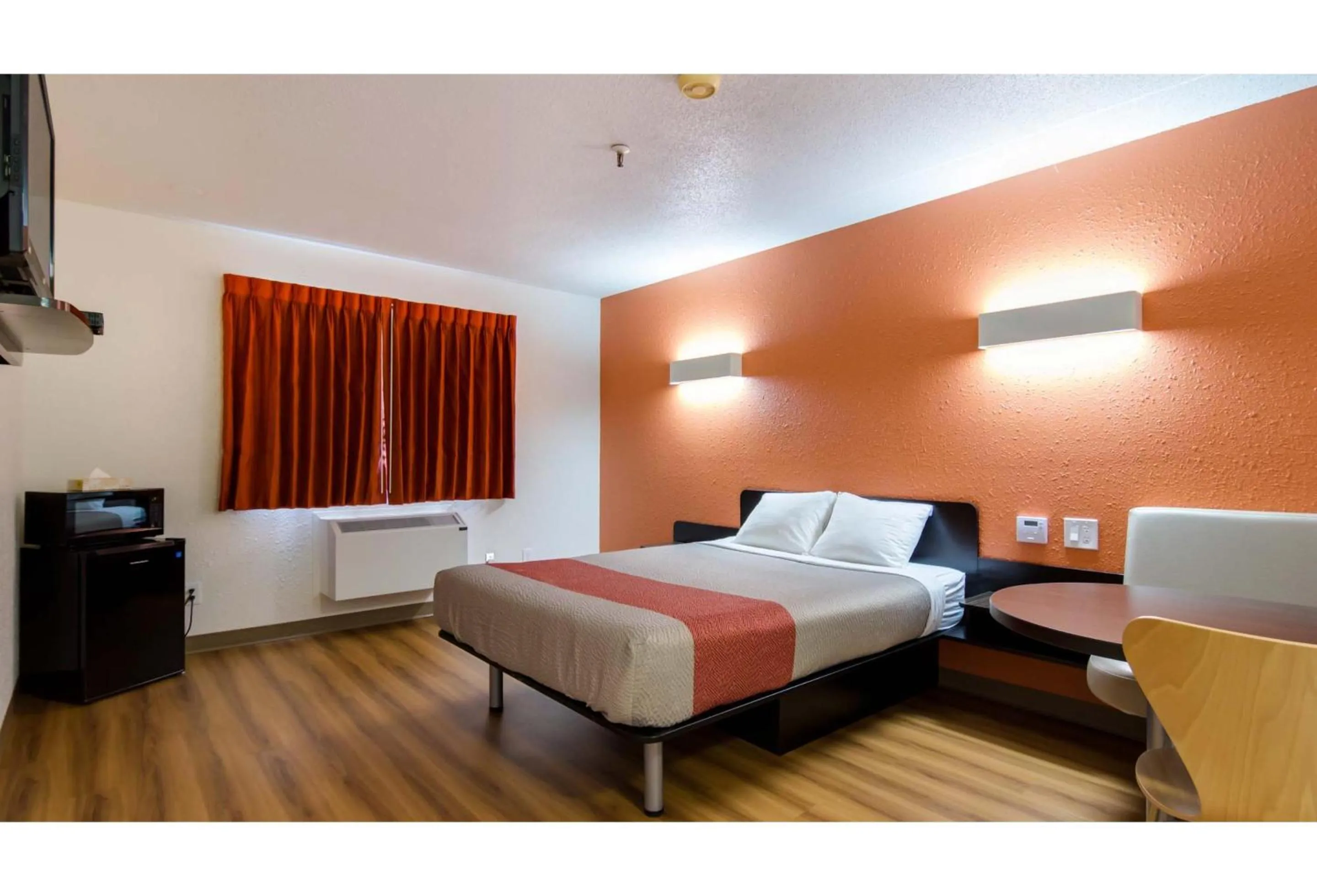 Bedroom in Motel 6 Kerrobert, SK