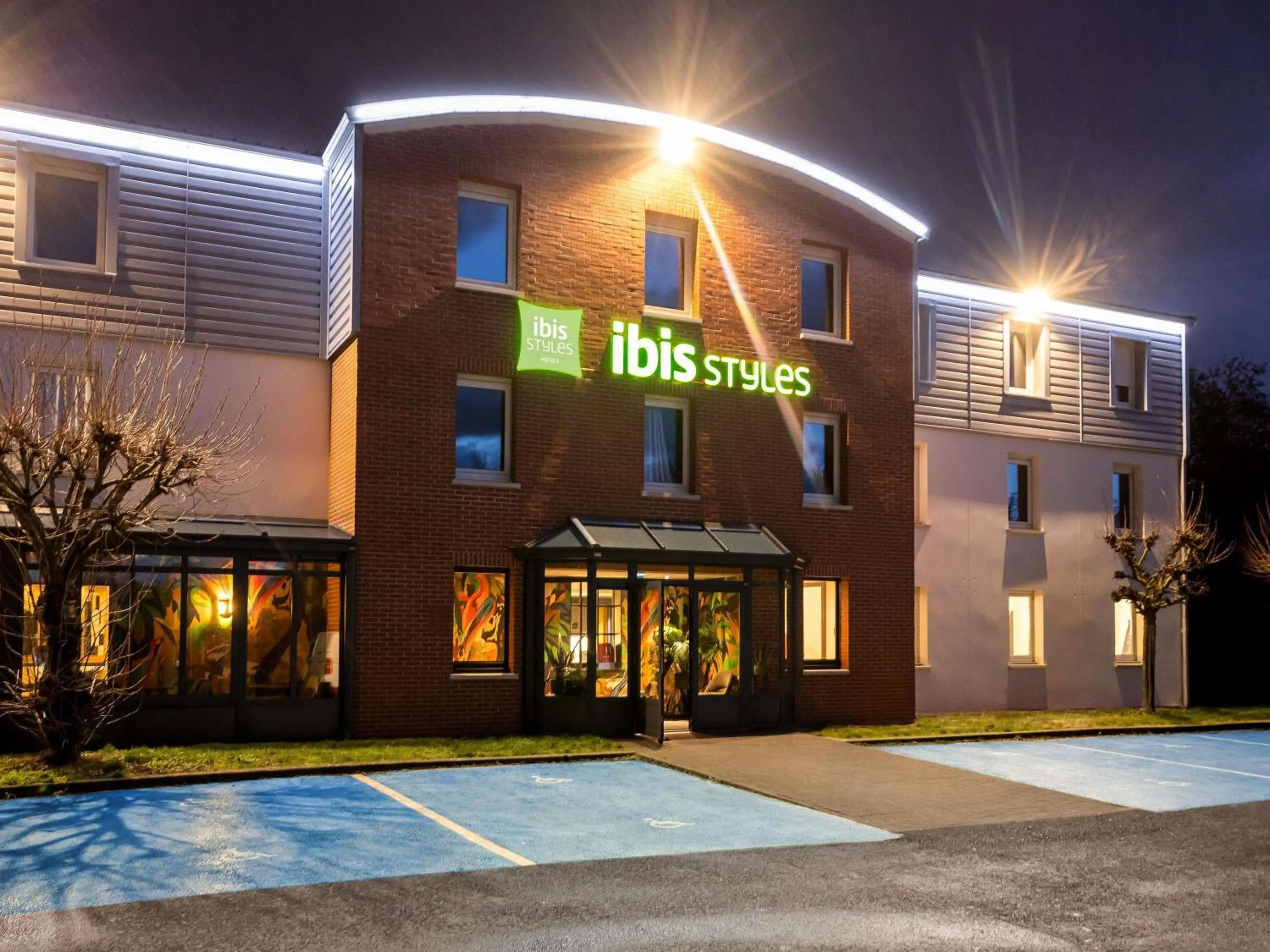 Property building in ibis Styles Saint-Quentin