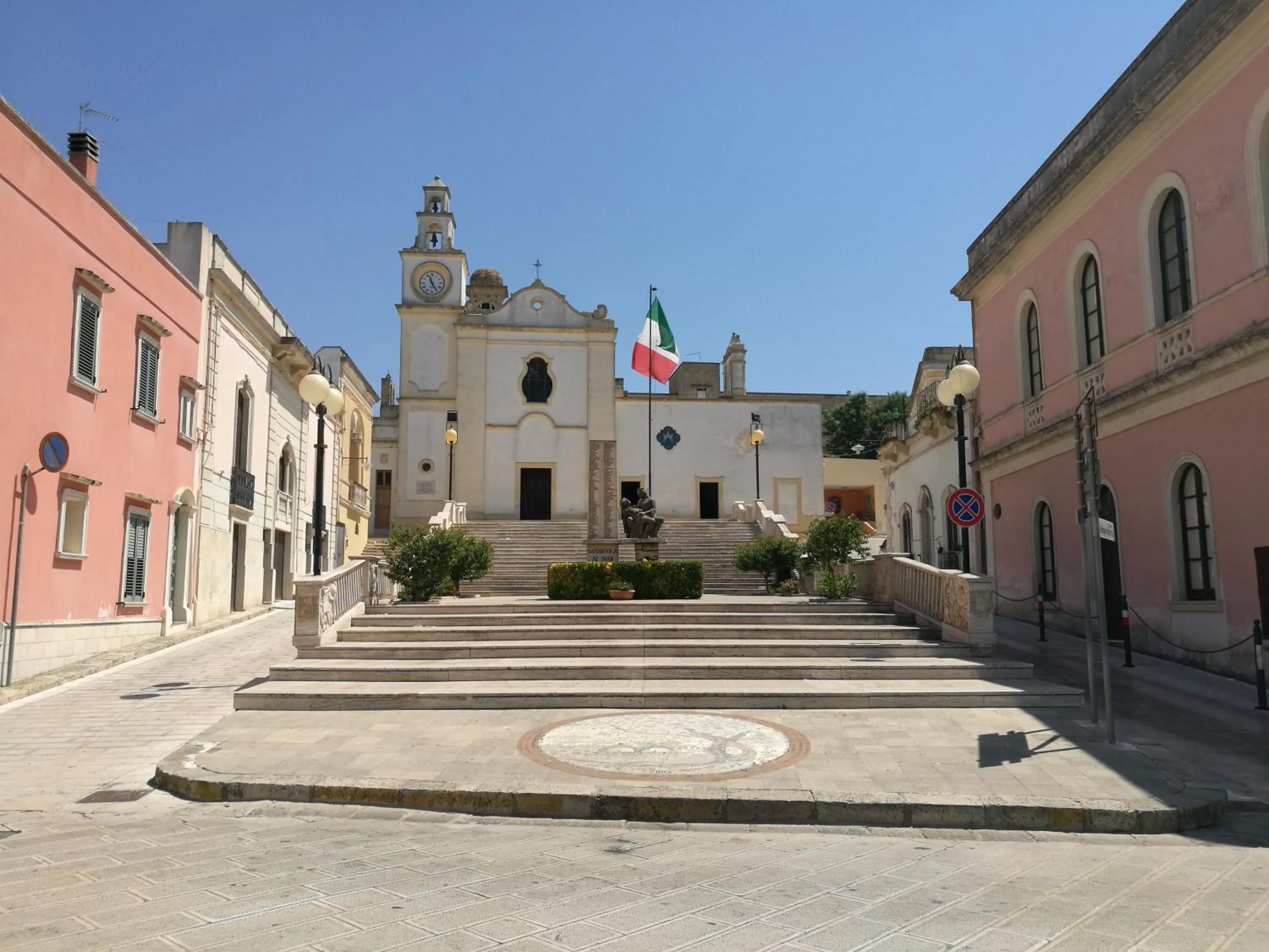 Neighbourhood in Domus Petrosa