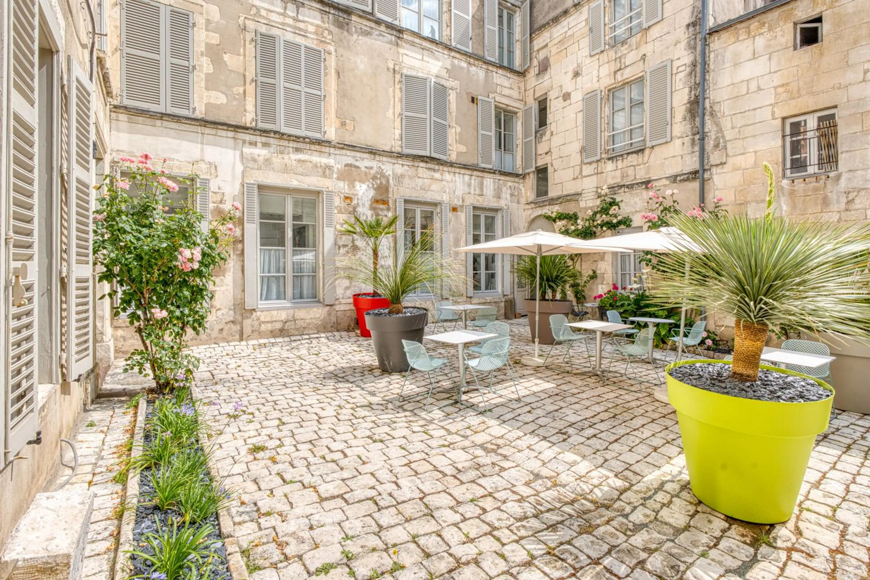 Patio in Hôtel François 1er