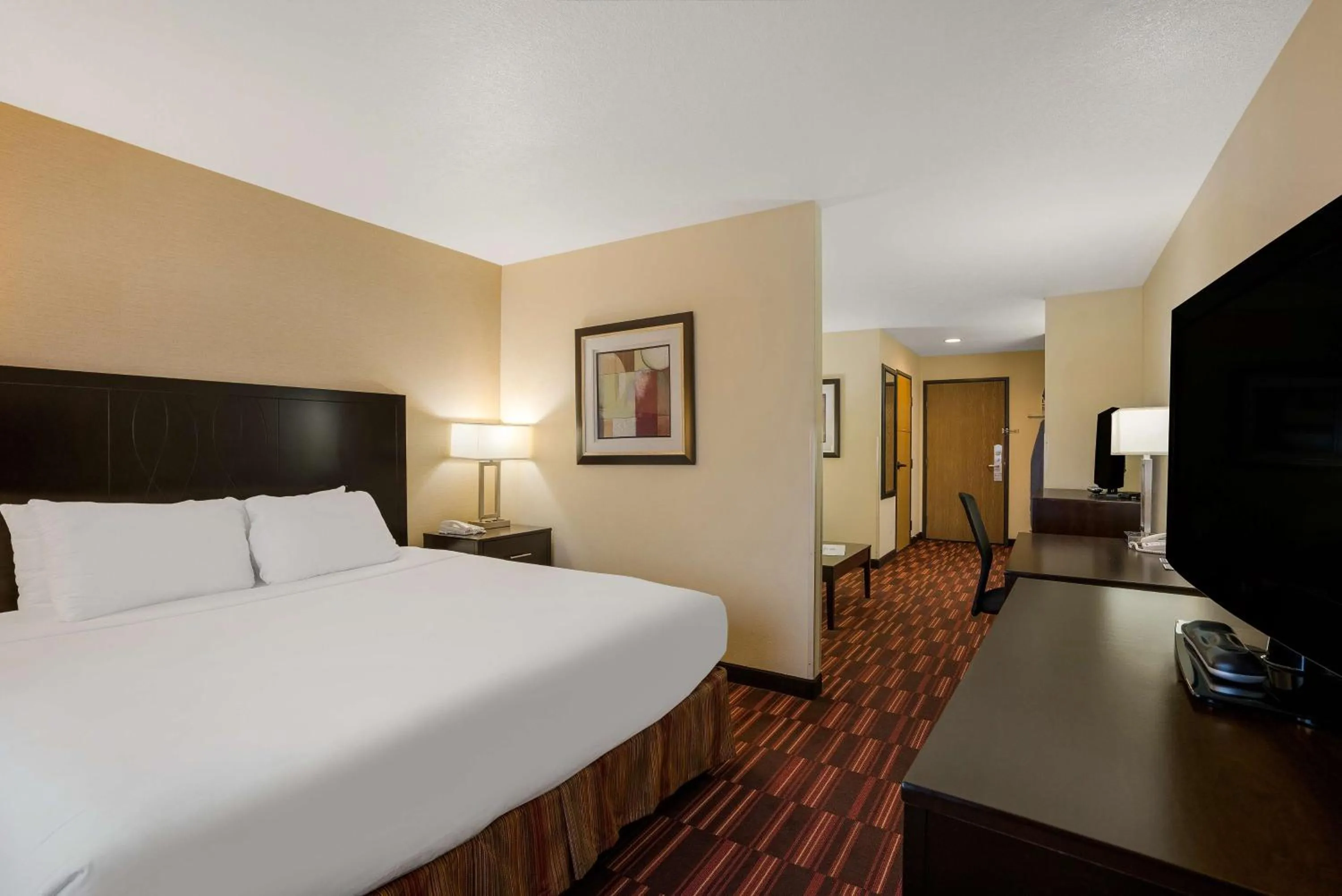 Photo of the whole room, Bed in Best Western Hermiston Inn