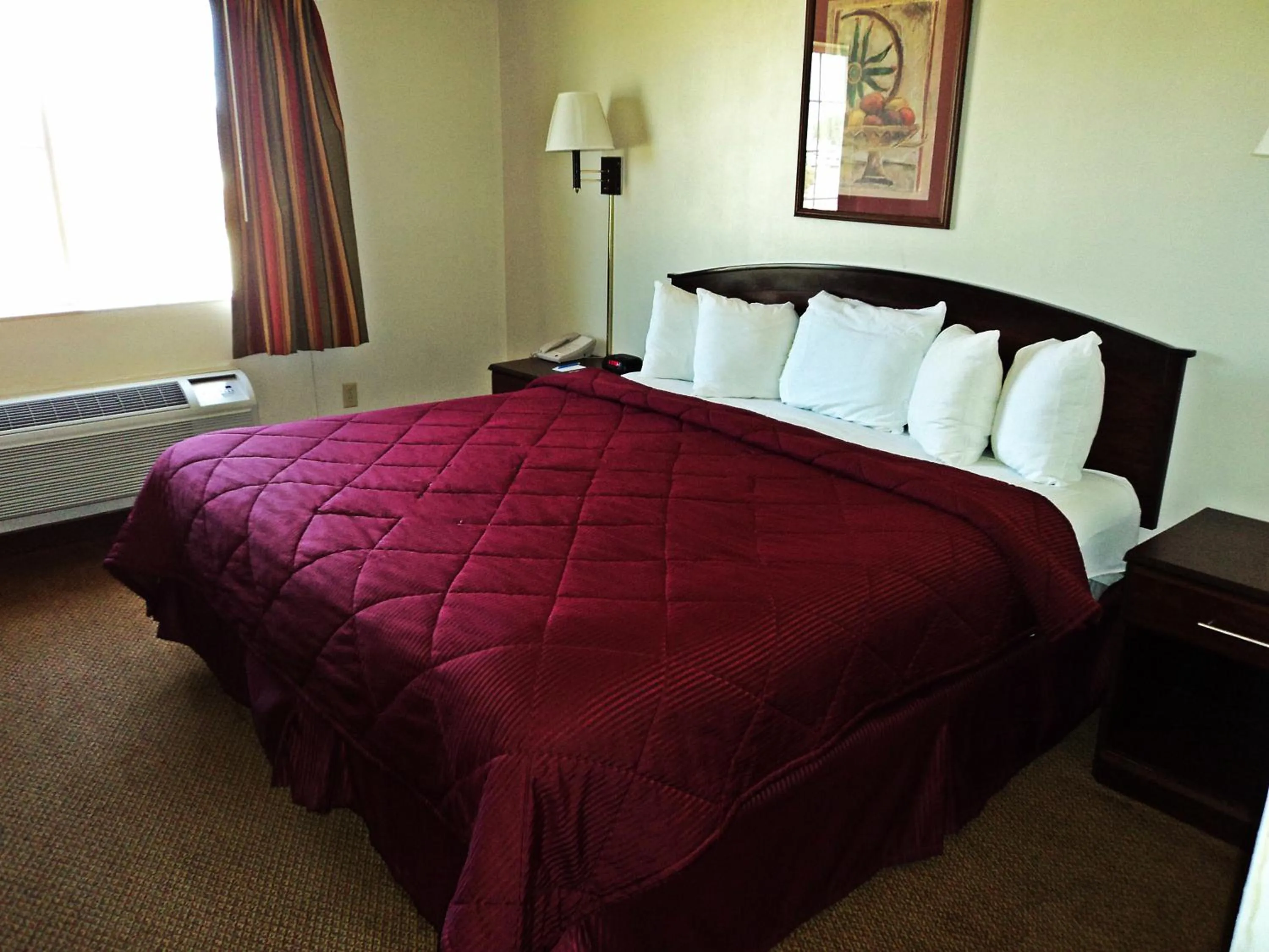 Bed in Travelodge by Wyndham Carlsbad NM