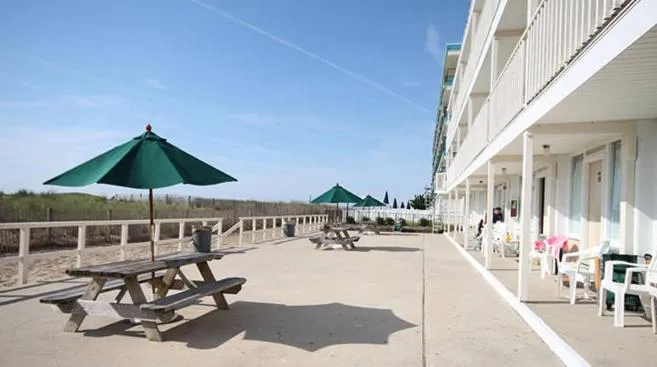 Seabonay Oceanfront Motel