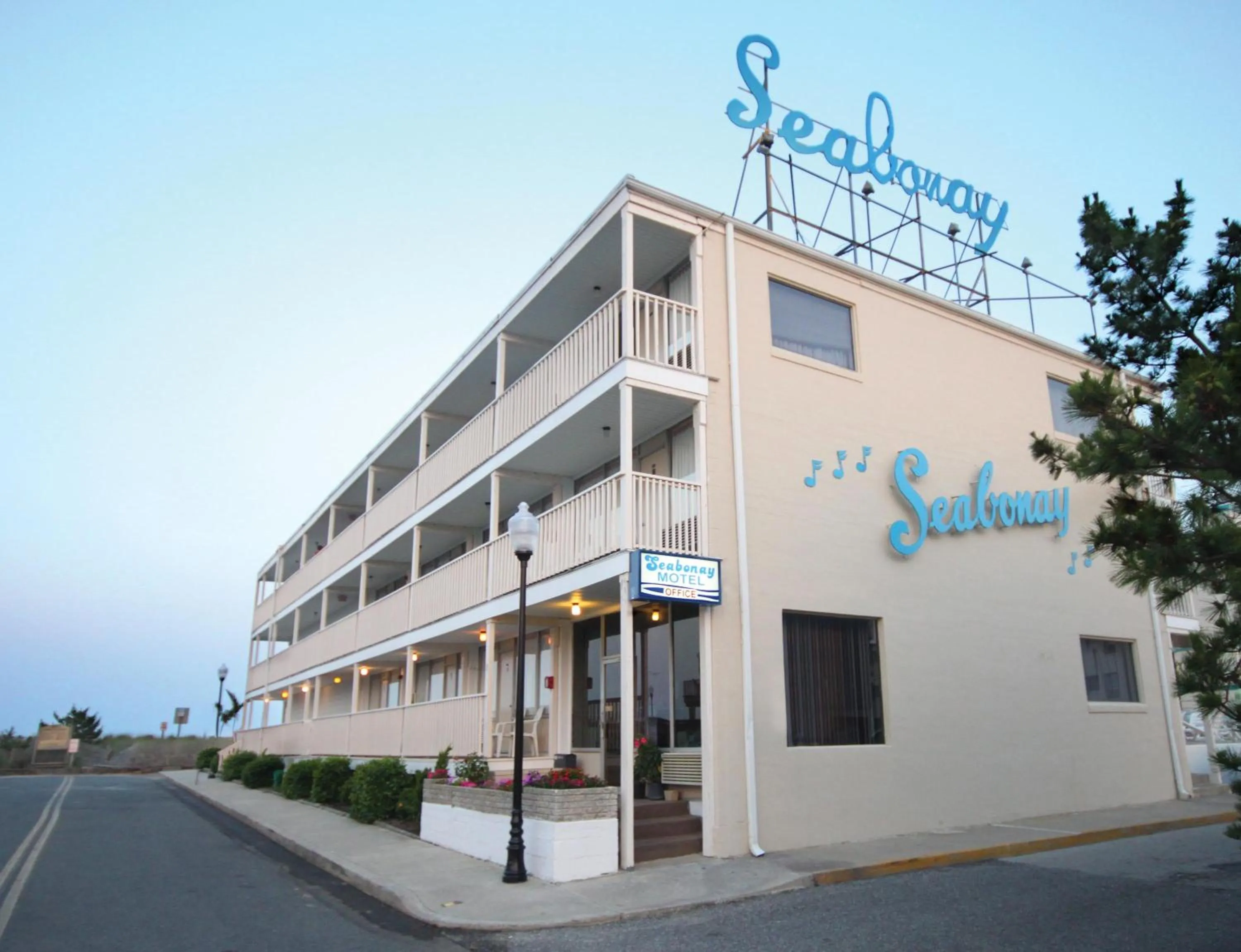Facade/entrance in Seabonay Oceanfront Motel