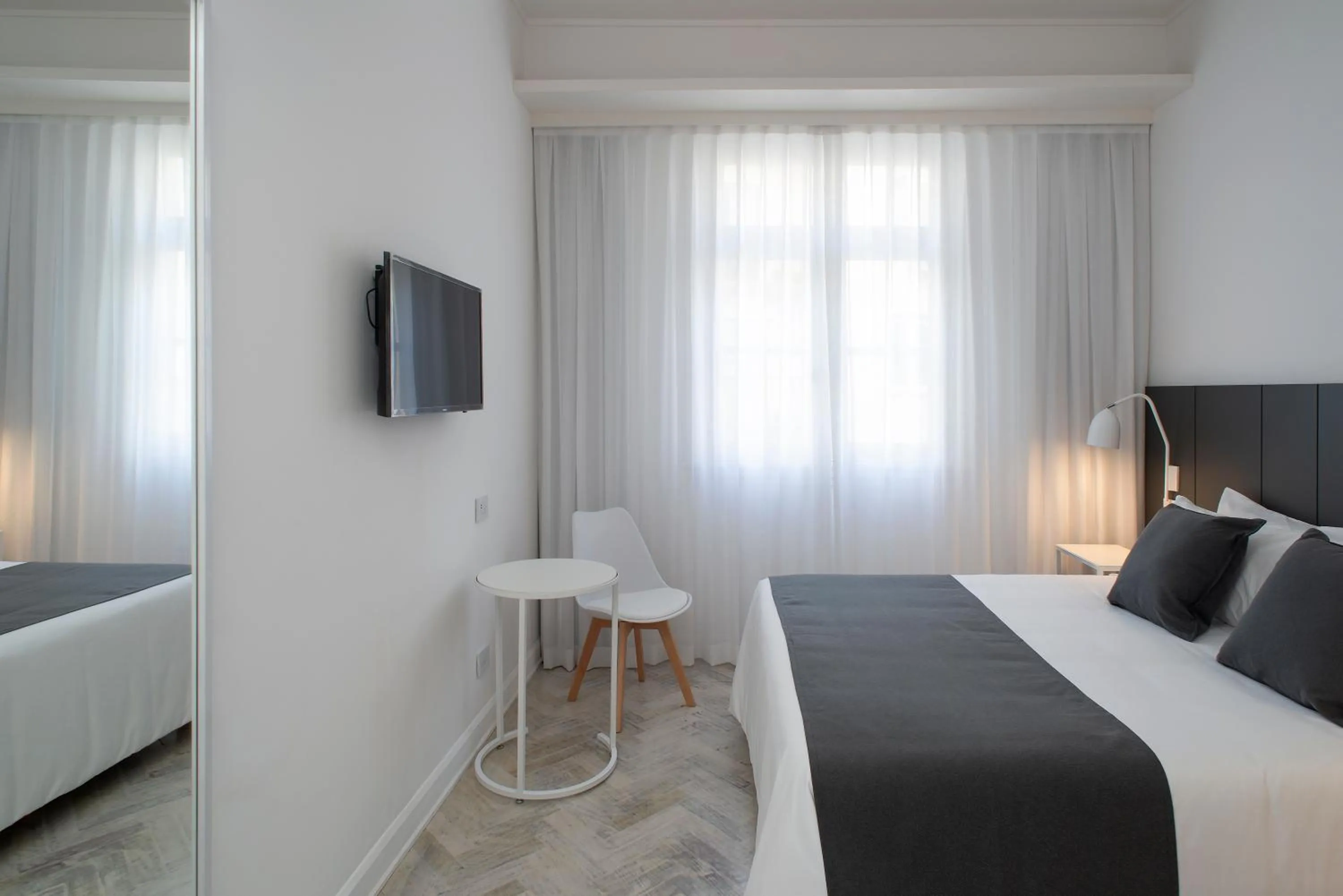 TV and multimedia, Bed in Palacio Paz Boutique Hotel
